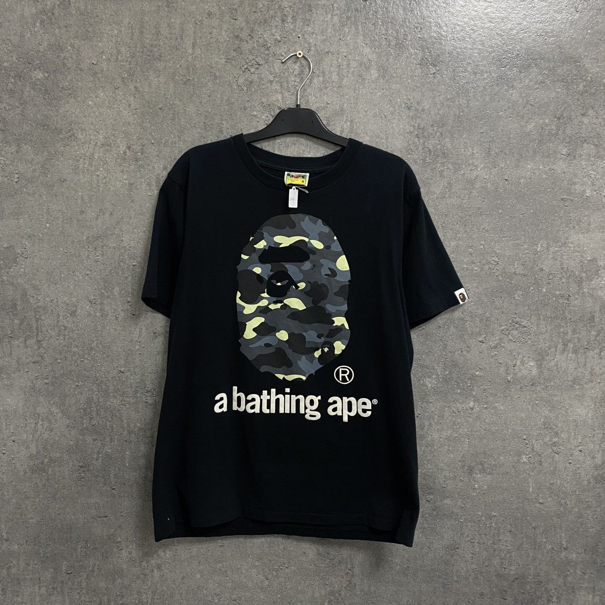 Bape Bape t shirt Camo Big Logo Size US M / EU 48-50 / 2 - 1 Thumbnail