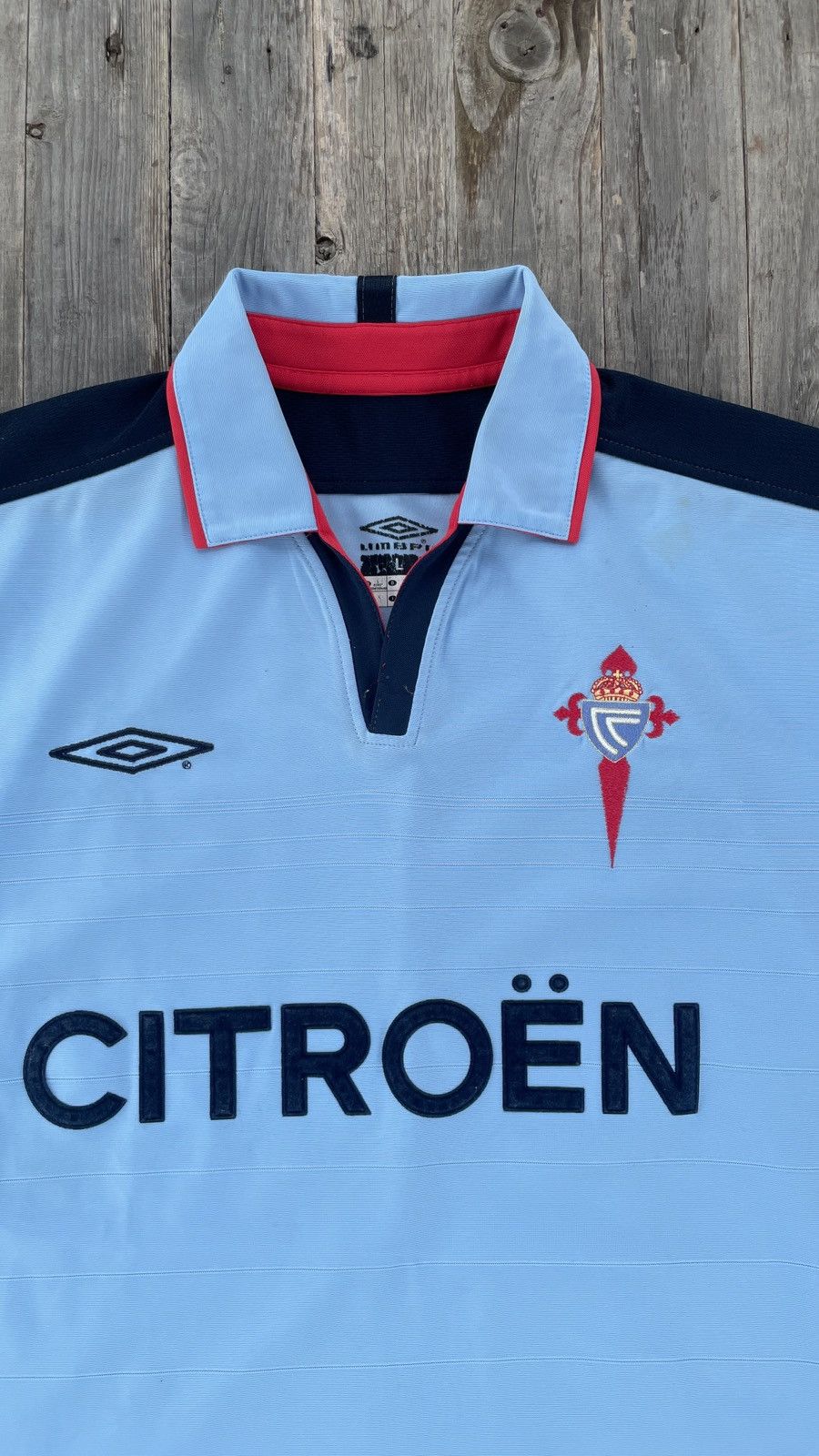 Other Vintage Celta Figo 2004/2005 Home Football Shirt Size US L / EU 52-54 / 3 - 12 Thumbnail