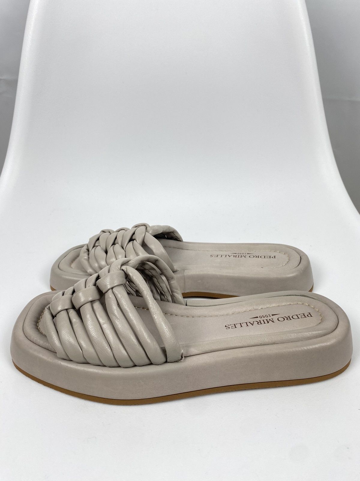 Designer Pedro Miralles Genuine Leather Slides Flats size 38 Size US 8 / IT 38 - 3 Thumbnail