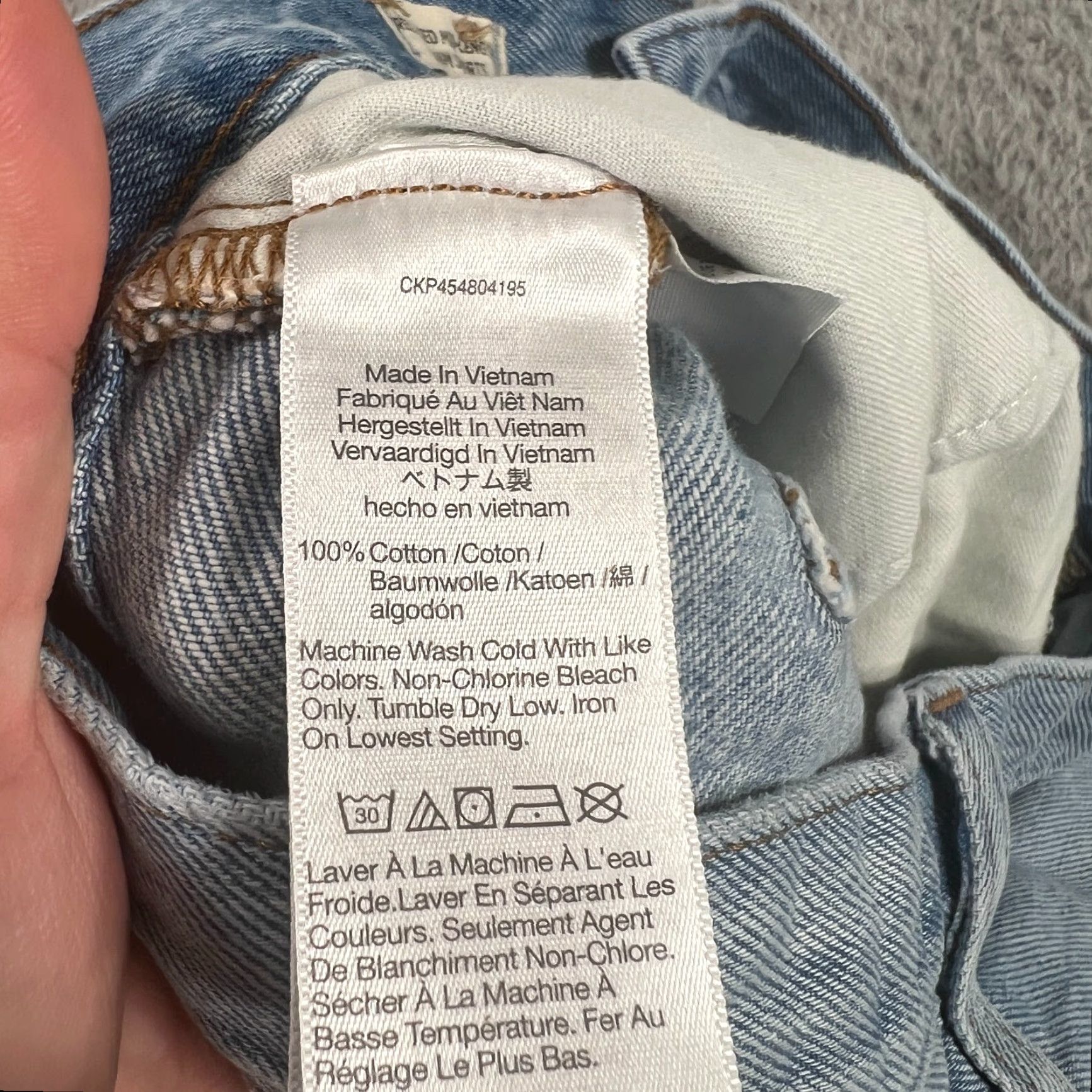 Madewell Madewell Shorts Womens 25 Relaxed Denim Cutoffs Light Wash Blue Casual Size 42" / US 20 - 7 Thumbnail