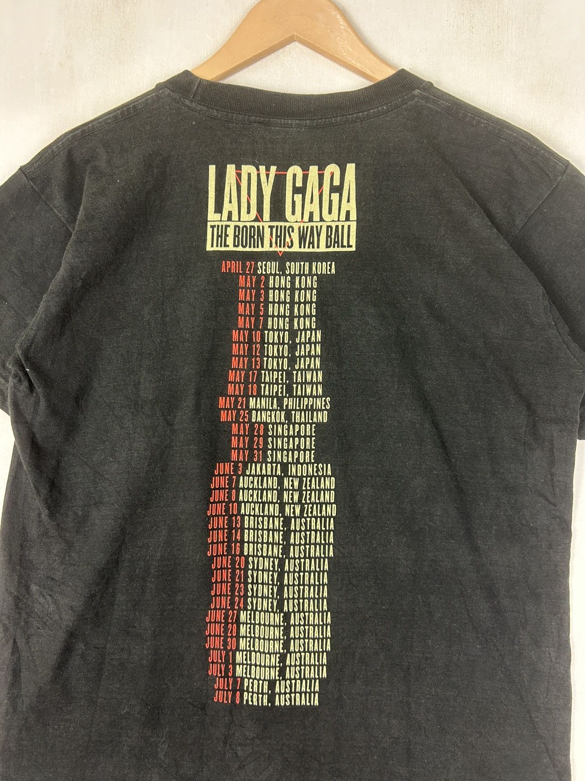 Band Tees Y2K Lady Gaga The Born This Way Ball Tour / Pony Ride Size US M / EU 48-50 / 2 - 6 Thumbnail