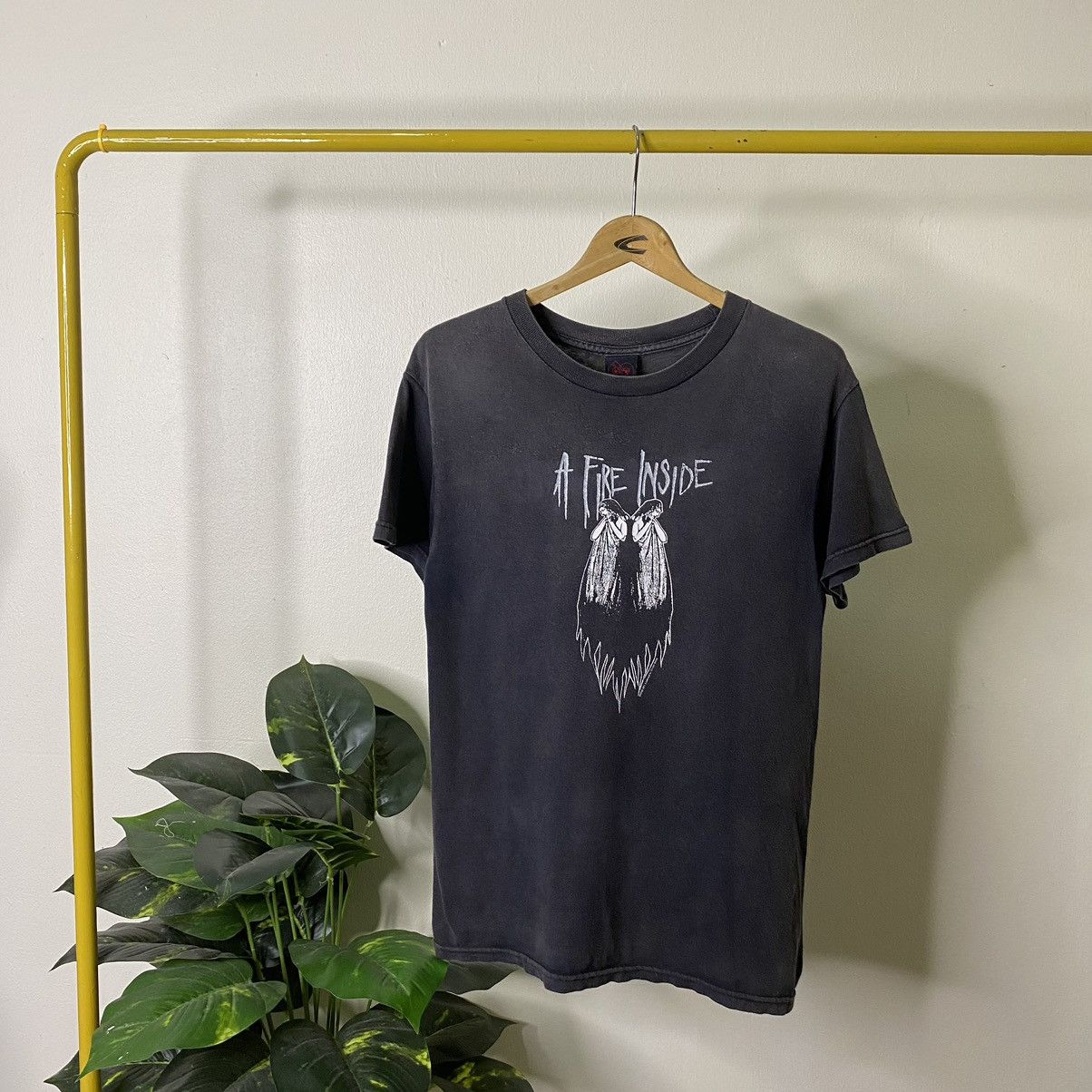 Band Tees × Vintage Vintage 2000s A Fire Inside AFI Band Faded Tee Size US S / EU 44-46 / 1 - 1 Thumbnail
