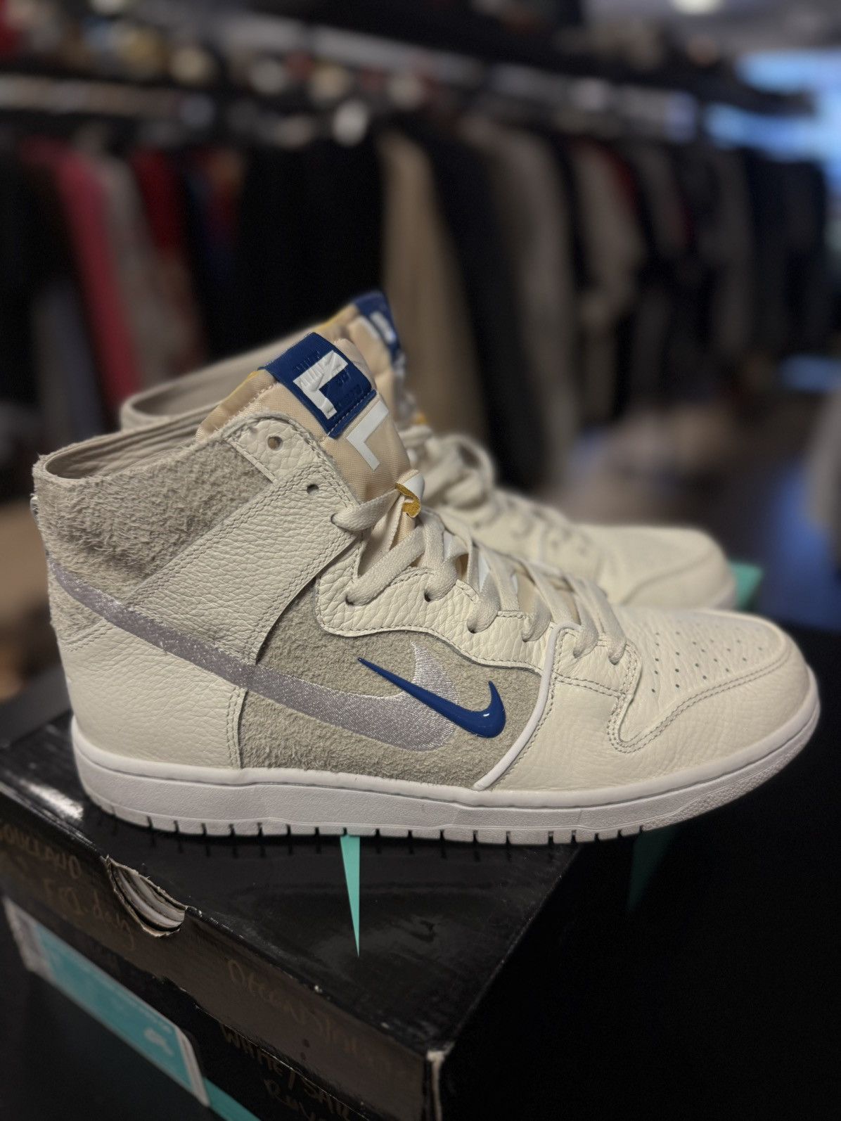 Nike Size 11 - Nike SB Dunk High Pro x Soulland FRI.day Part 0.2 Size US 11 / EU 44 - 16 Thumbnail