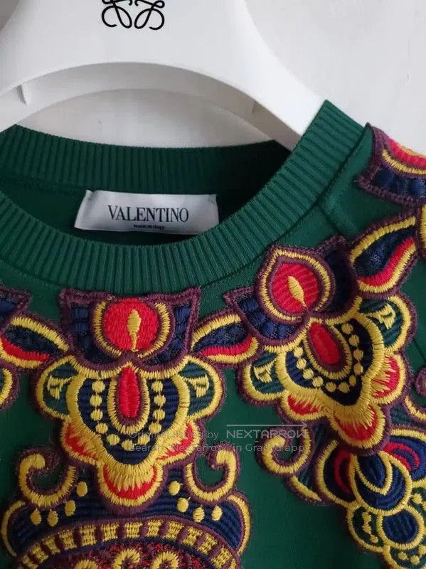 Valentino Valentino Green Embroidered Long Sleeve Sweatshirt . Size L / US 10 / IT 46 - 3 Thumbnail