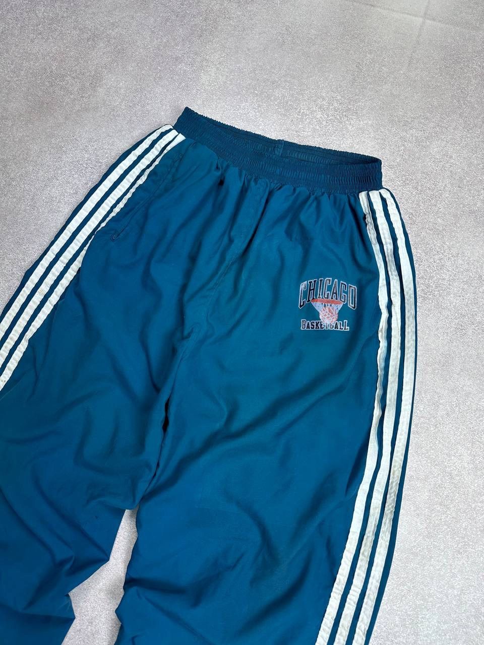 Adidas Vintage 80's Adidas Nylon Chicago Basketball Y2K Tracksuit Size US XL / EU 56 / 4 - 13 Thumbnail