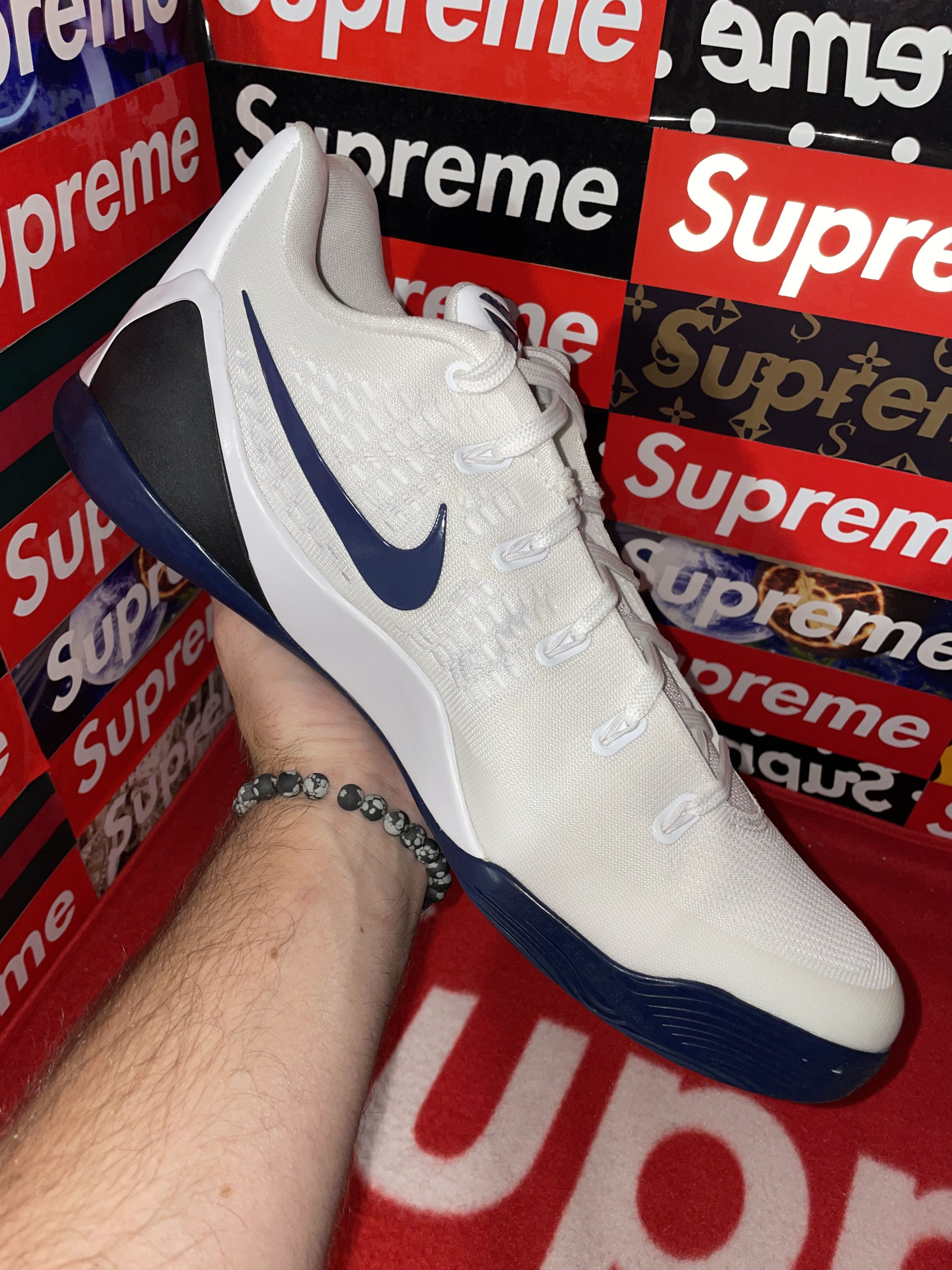 Nike Nike Kobe 9 Elite Low EM TB White Midnight Navy IH5095-101 Size US 15 / EU 48 - 7 Thumbnail