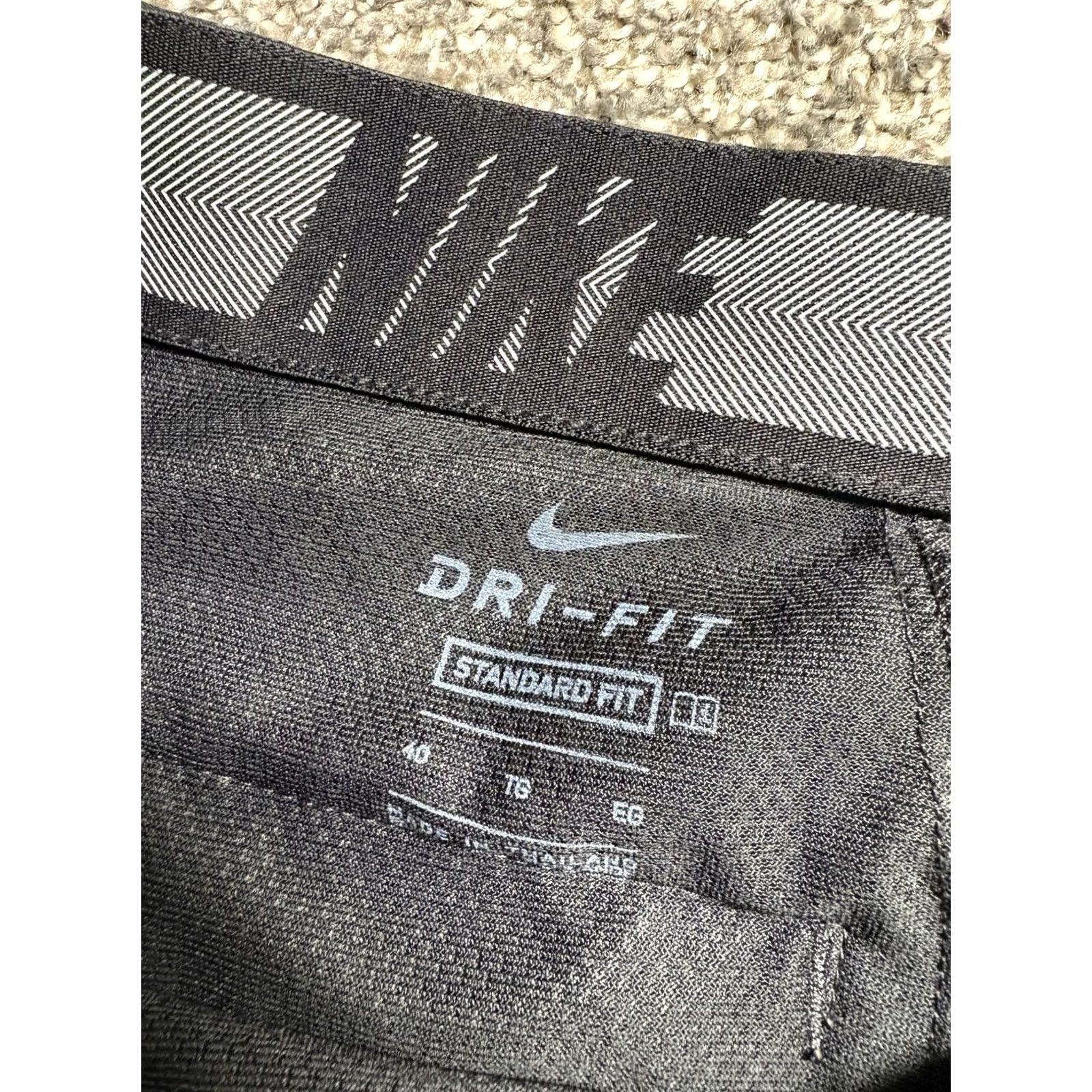 Nike Nike Golf Shorts Mens 40 Black Gray Camouflage Flex Dri-Fit BV0383 Camouflage, Regular, Pockets, Stretch, Chino, 9in Inseam, Polyester Spandex, Tee? Size US 40 / EU 56 - 3 Thumbnail