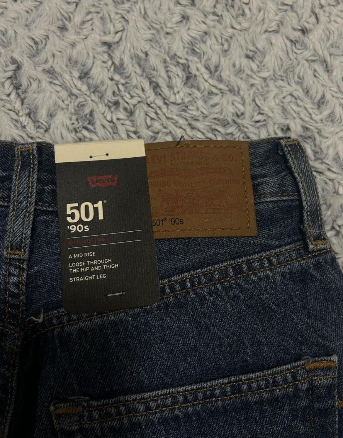 Levi's Levi's 501 90’s Relaxed Straight Leg Vintage Jean (NWT) Size 23" - 4 Thumbnail