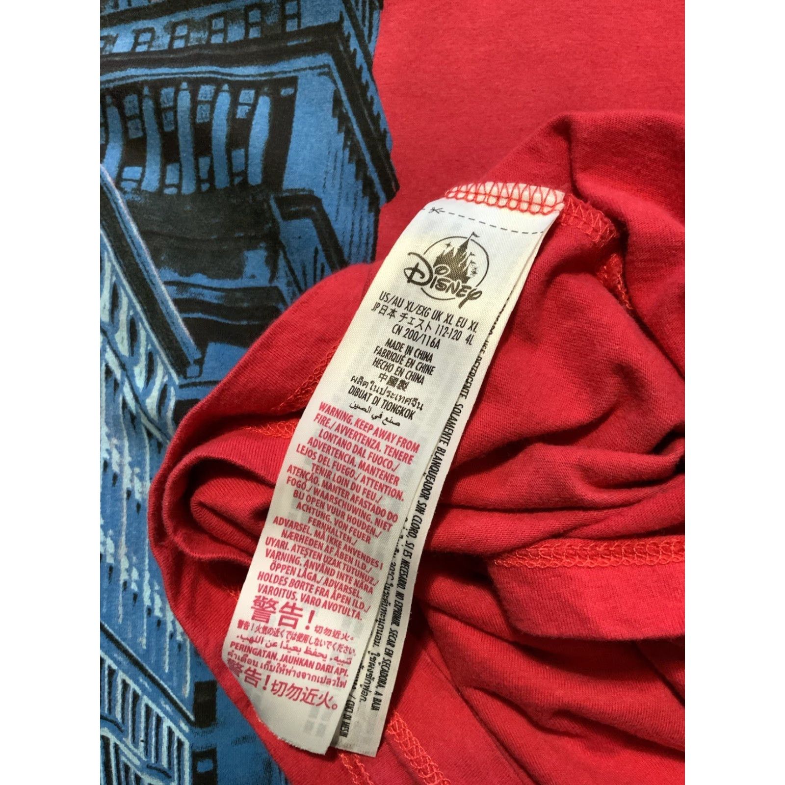 Vintage VINTAGE Marvel Spider-Man T-Shirt Cityscape Disney Parks Red XL Mens Shirts 52 Chest 29.5 Length Size US XL / EU 56 / 4 - 6 Thumbnail