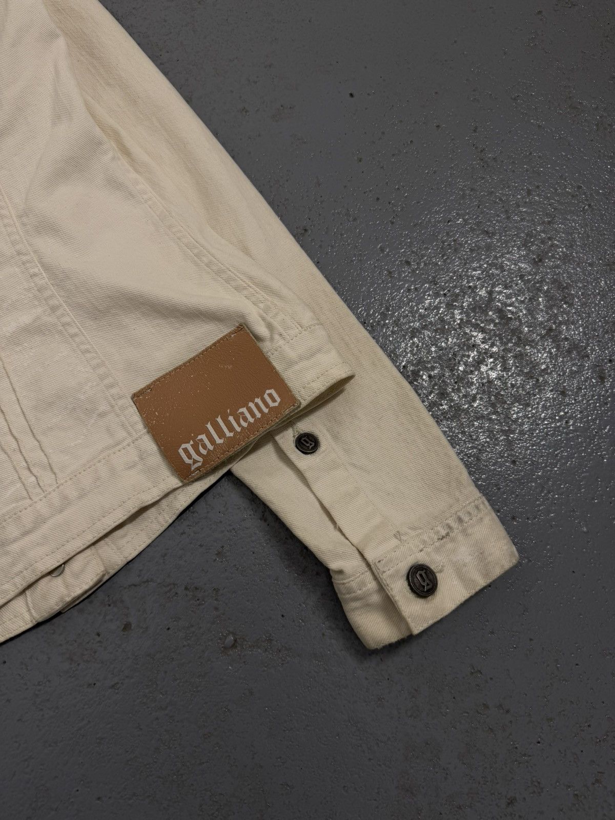 John Galliano 00s John Galliano Galliano’s Club Painted Raw Denim Jacket Size S / US 4 / IT 40 - 13 Thumbnail