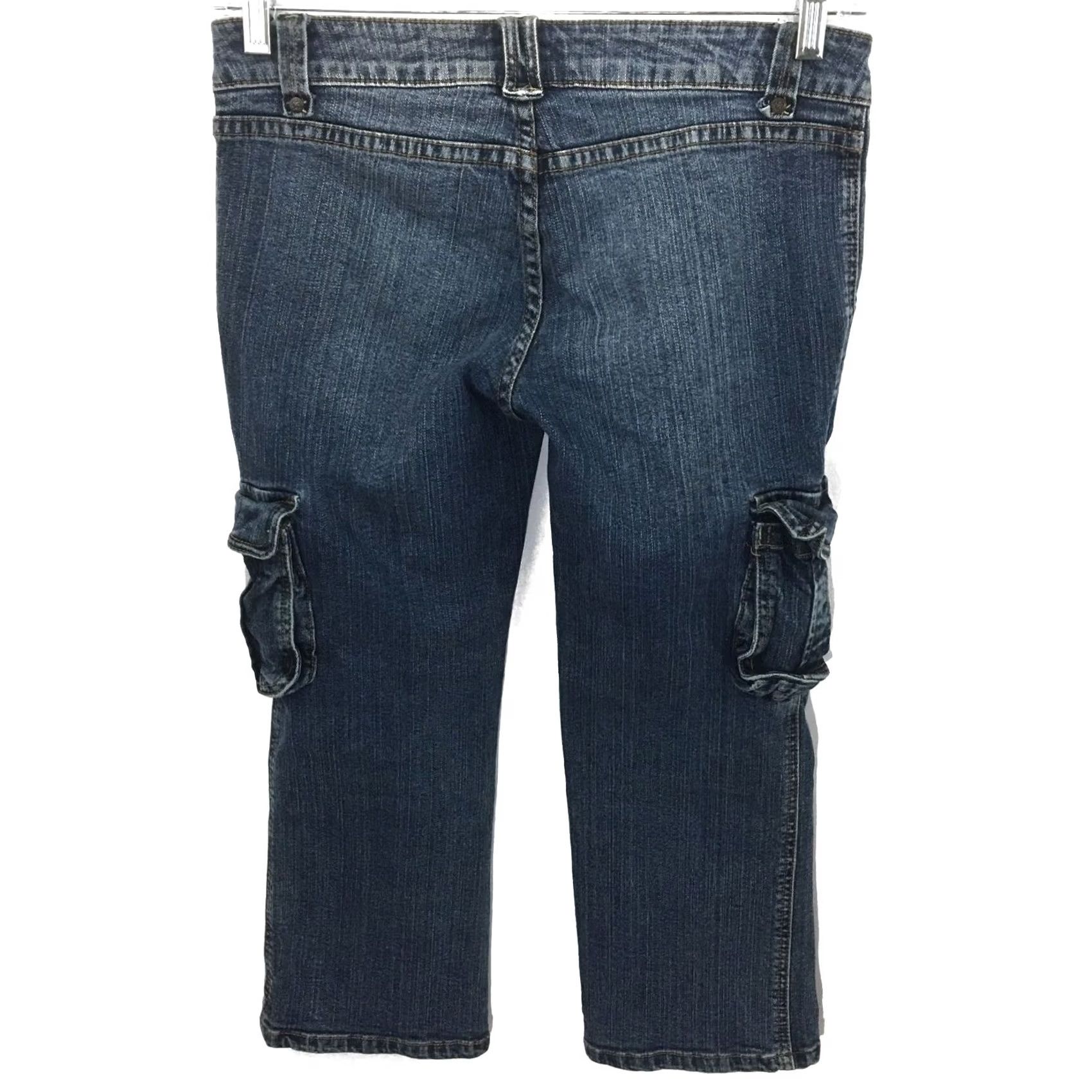 Vintage Seductions Cargo Pocket Capri Jeans Juniors 3 Stretch Y2K Classic Casual Skater Size 26" / US 2 / IT 38 - 2 Thumbnail