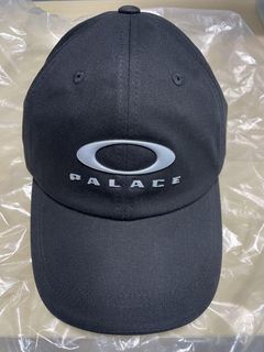 Palace x Oakley | Grailed
