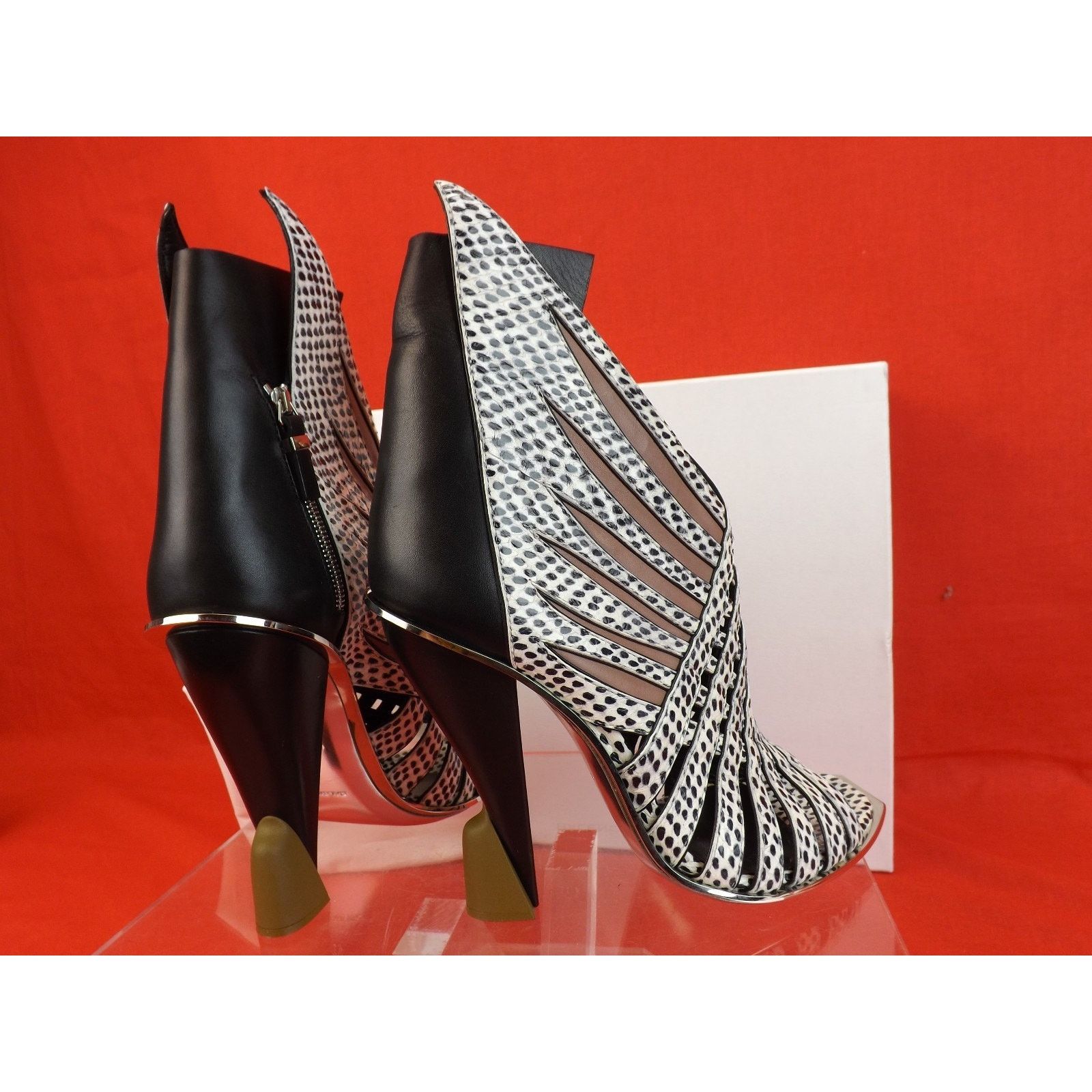 Balenciaga NIB BALENCIAGA MULTI COLOR PYTHON WINGS HEELS PUMPS 40.5 $3K Size US 10.5 / IT 40.5 - 10 Thumbnail