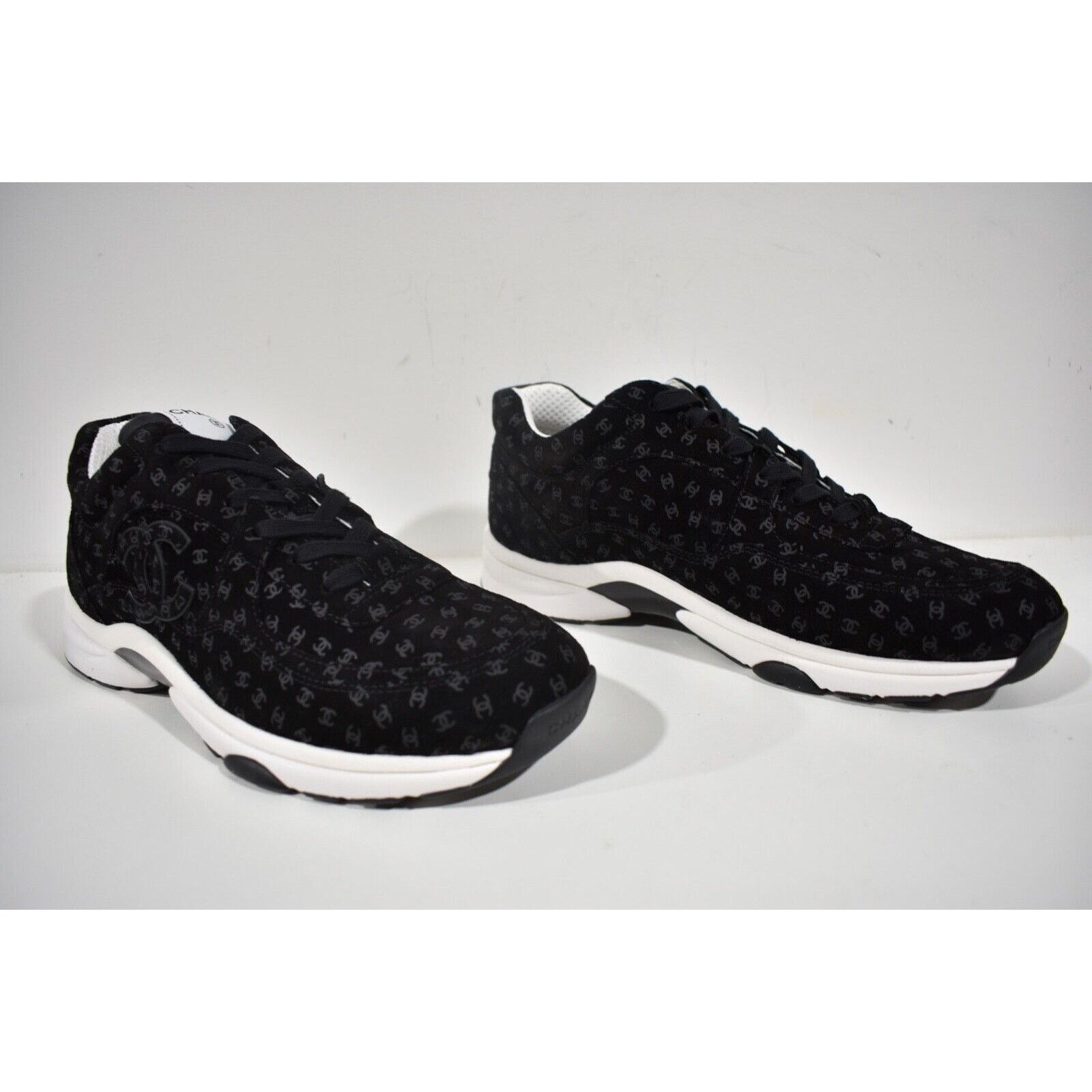 Chanel Chanel Suede CC Logo Low Top Lace Up Trainer Sneaker 44 11 Size US 11 / EU 44 - 3 Thumbnail