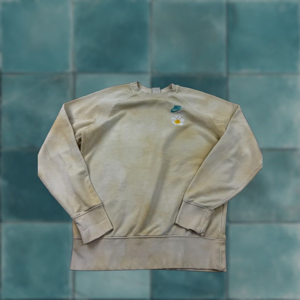 Nike Nike Sweatshirt Mens M Beige Fleece Crewneck Pullover Have A Nike Day Daisy Graphic Print Embroidered Logo Size US M / EU 48-50 / 2 - 1 Thumbnail