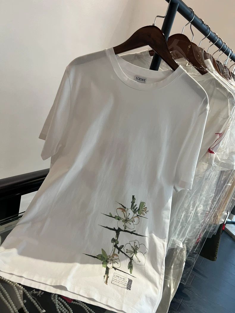 Loewe LOEWE White short-sleeved T-shirt with bow on the back Size XS / US 0-2 / IT 36-38 - 2 Thumbnail
