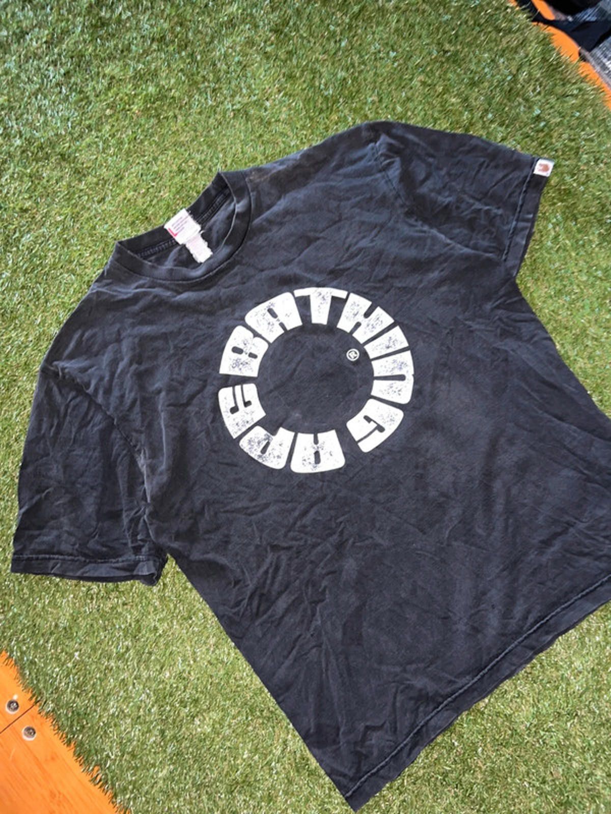 Other Vintage BAPE ‘The Circle is Now Complete’ Tee Size US L / EU 52-54 / 3 - 1 Thumbnail