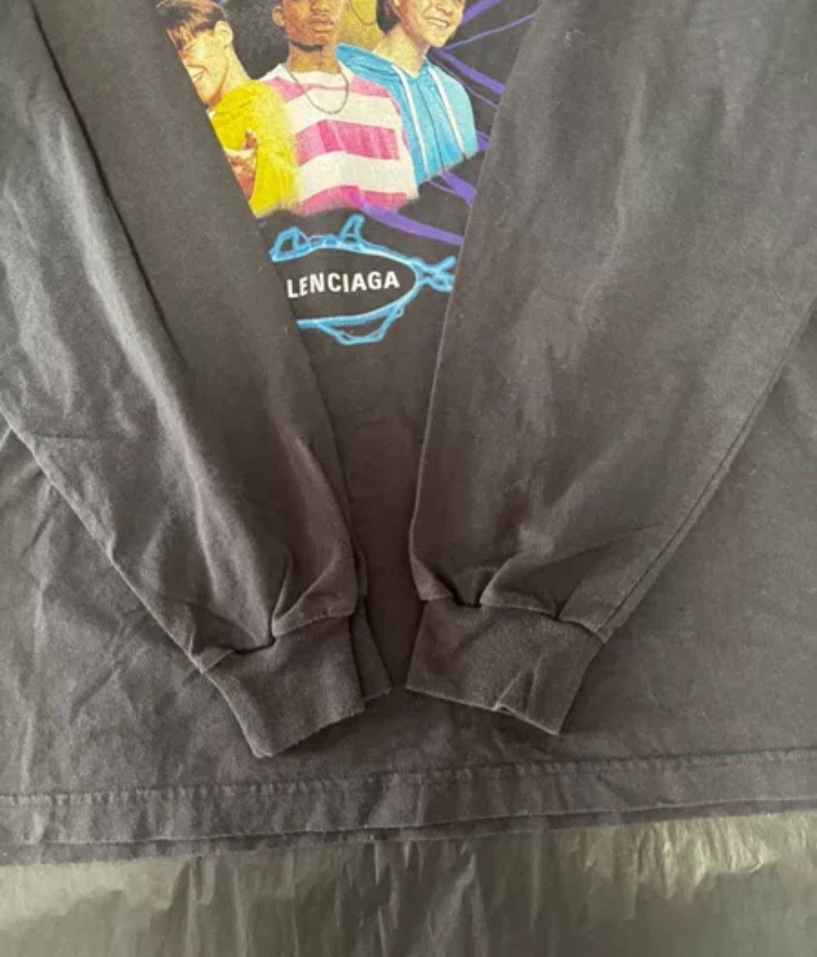 Balenciaga BALENCIAGA FW18 Printed Logo Long Sleeve T-shirt Size US M / EU 48-50 / 2 - 3 Thumbnail