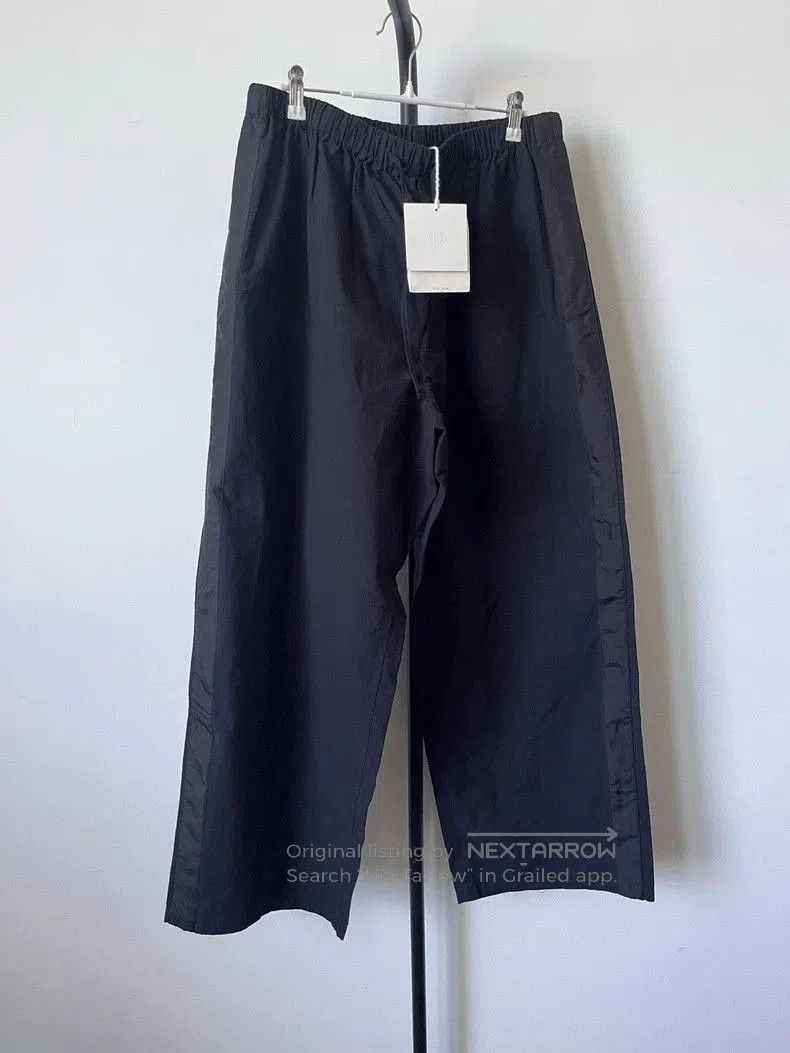 The Row THE ROW SS24 Solid Straight Casual Pants. Size US 32 / EU 48 - 1 Thumbnail