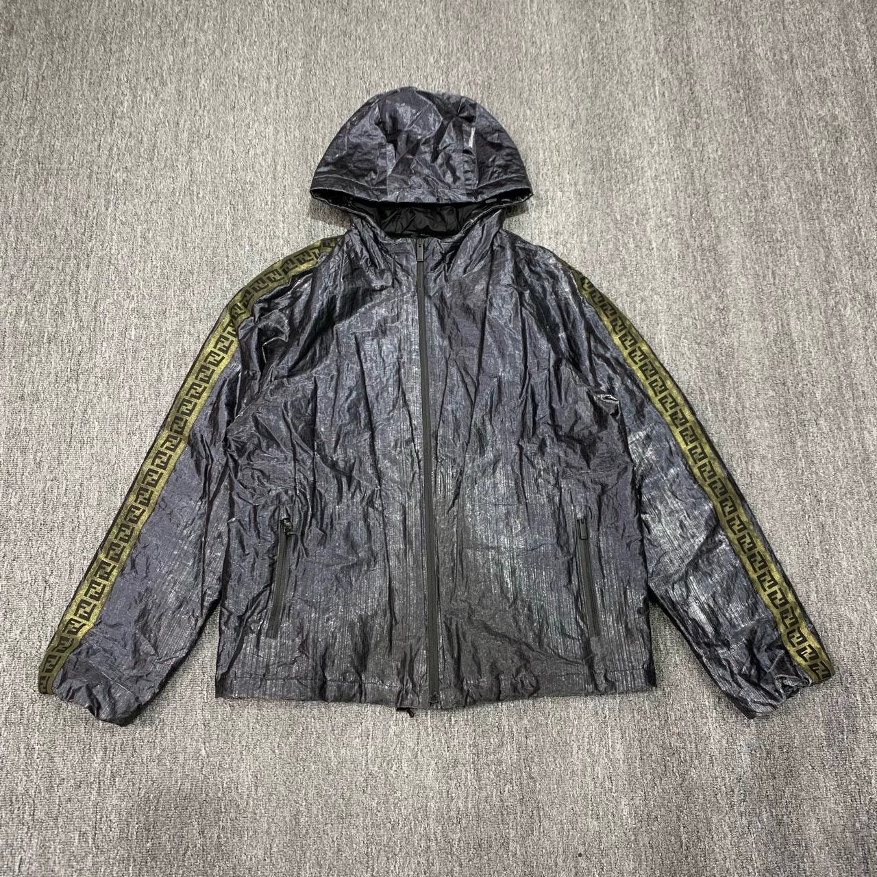 Fendi fendi metallic nylon logo jacket size 50 Size US L / EU 52-54 / 3 - 1 Thumbnail