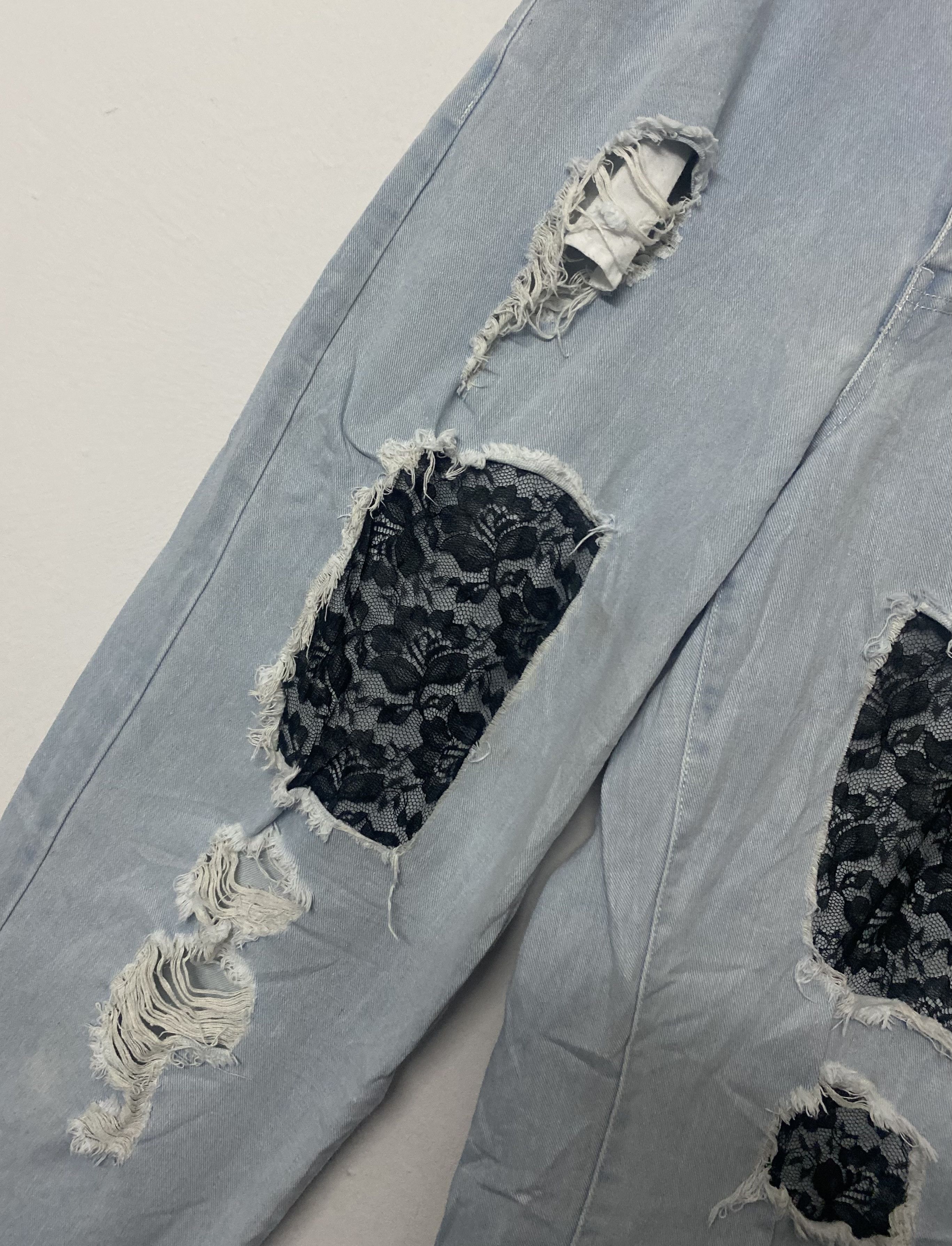 George Vintage George Patchwork Distressed Light Blue Jeans Size US 31 - 7 Thumbnail
