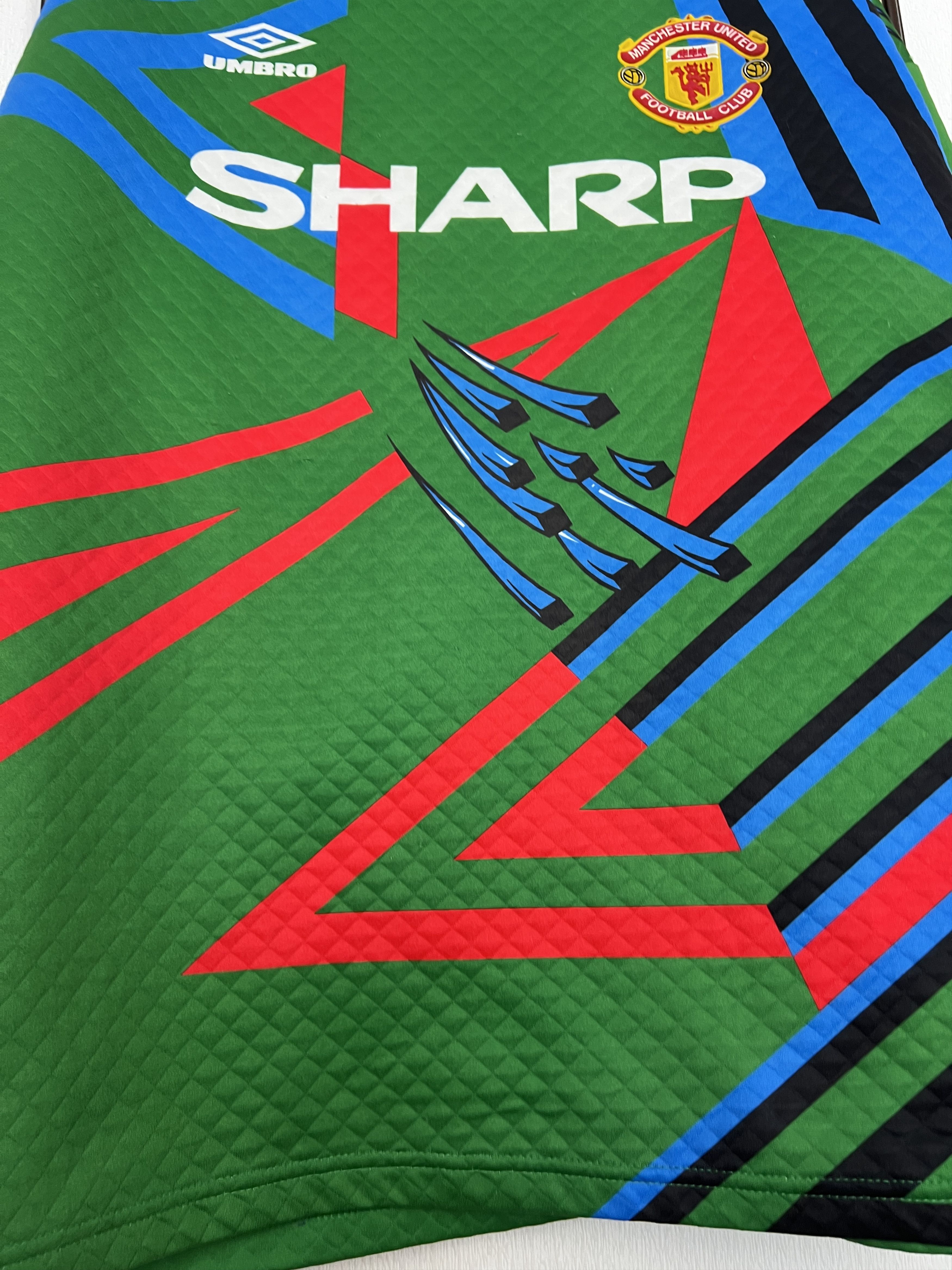 Umbro Manchester United Goalkeeper football shirt Soccer Jersey Size US M / EU 48-50 / 2 - 7 Thumbnail