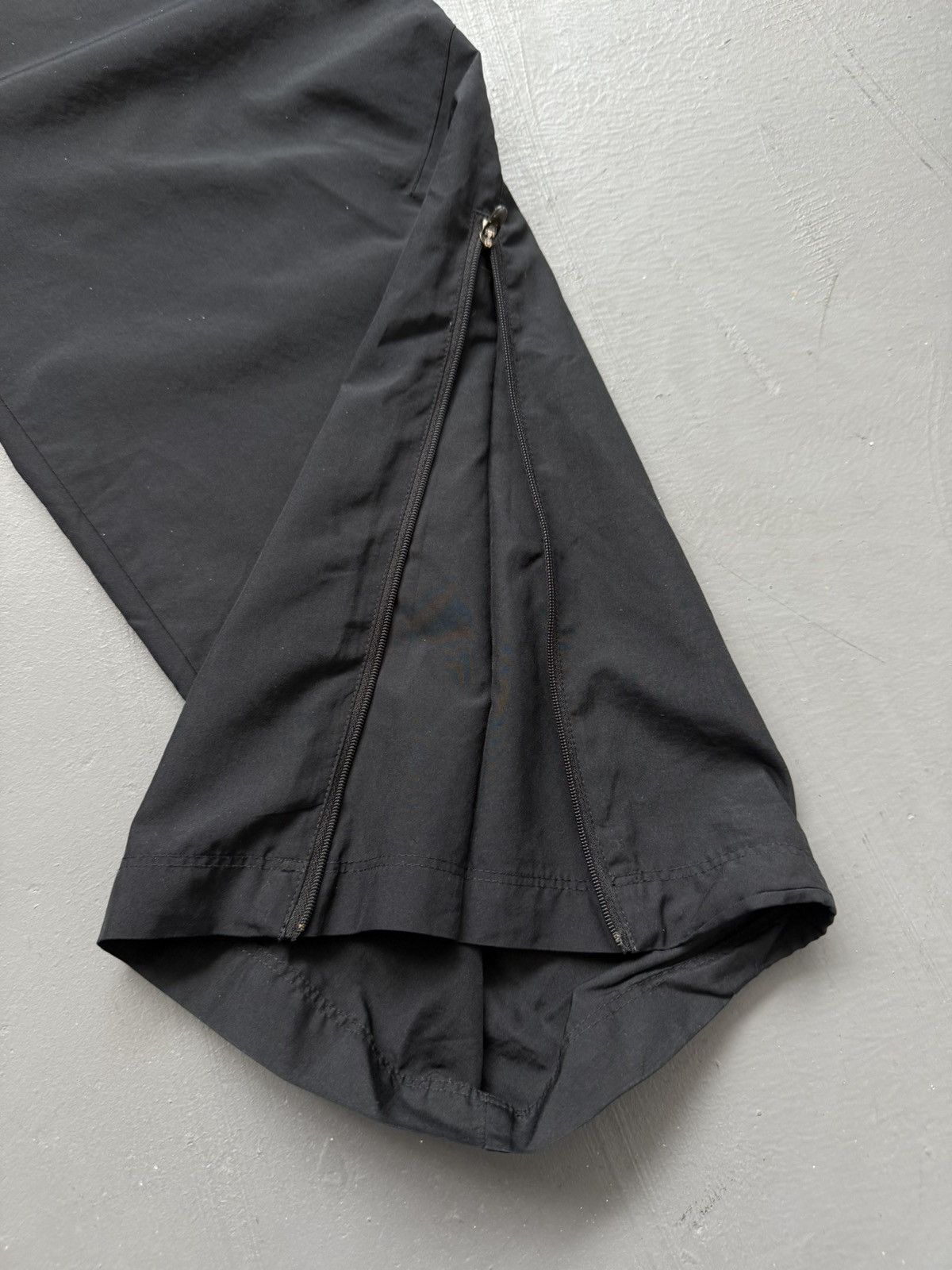 Nike Trackpants Nike Vintage Streetwear Outdoor Casual Style Drip Size US 33 - 4 Thumbnail