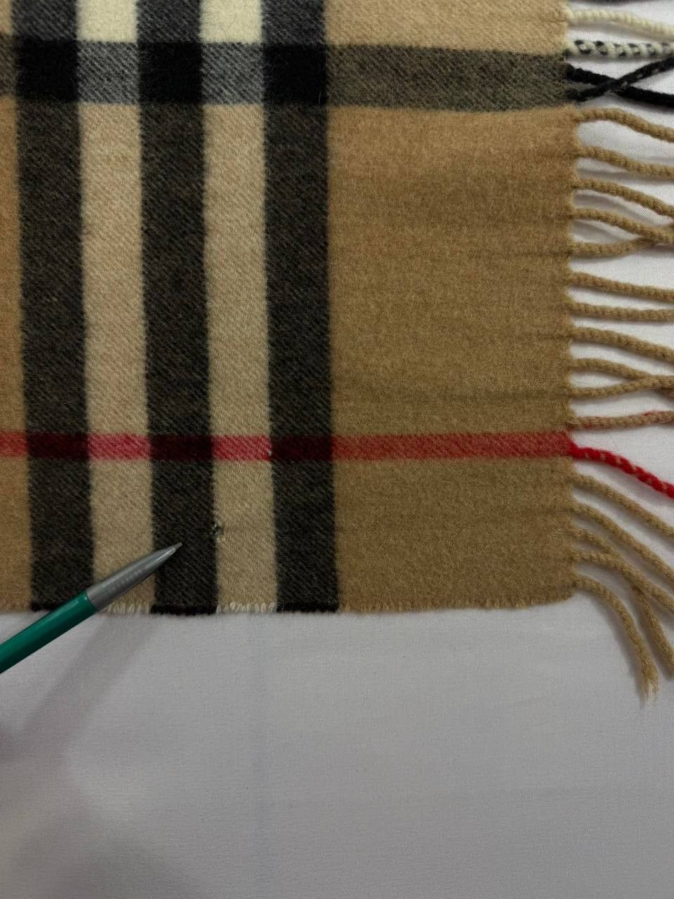 Burberry Burberry Classic Check Cashmere Scarf 'Archive Beige' 168x30 Size ONE SIZE - 10 Thumbnail