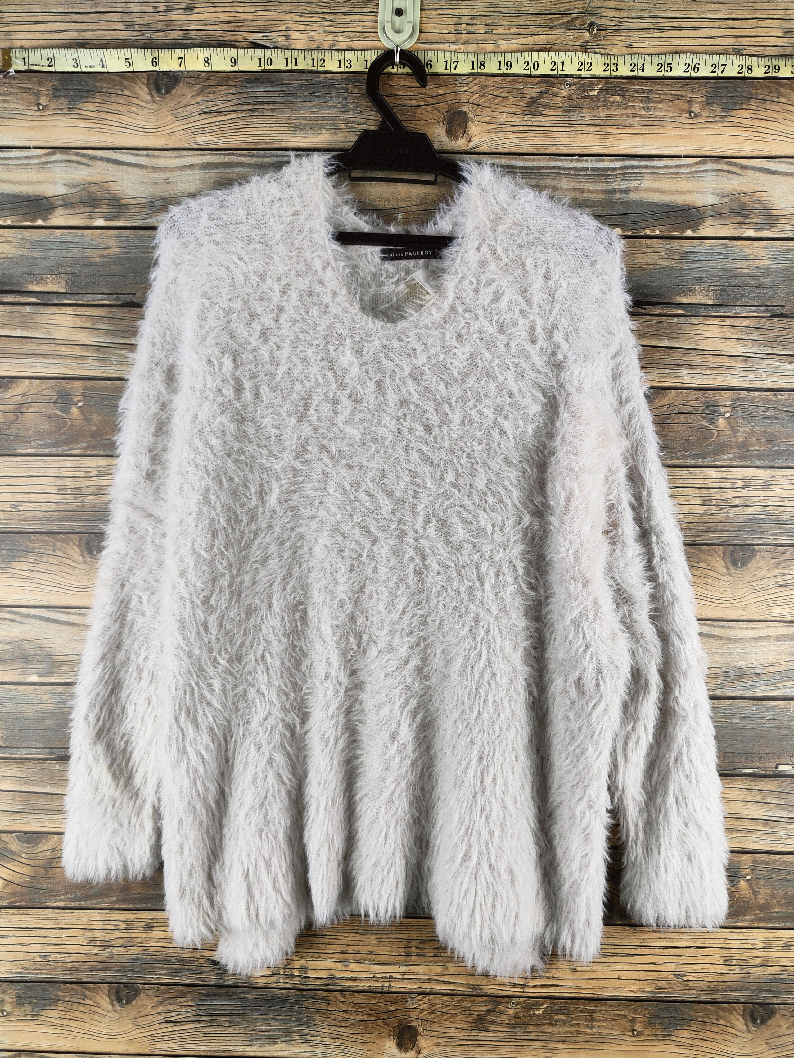 Japanese Brand DL Alicia Pageboy Gray Fur Mohair Knitwear #46-968 Size L / US 10 / IT 46 - 1 Thumbnail