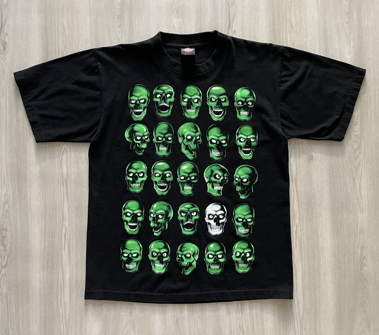Vintage Vintage 90s Rock Eagle Green Skulls Tee Mens Large Size US L / EU 52-54 / 3 - 1 Thumbnail