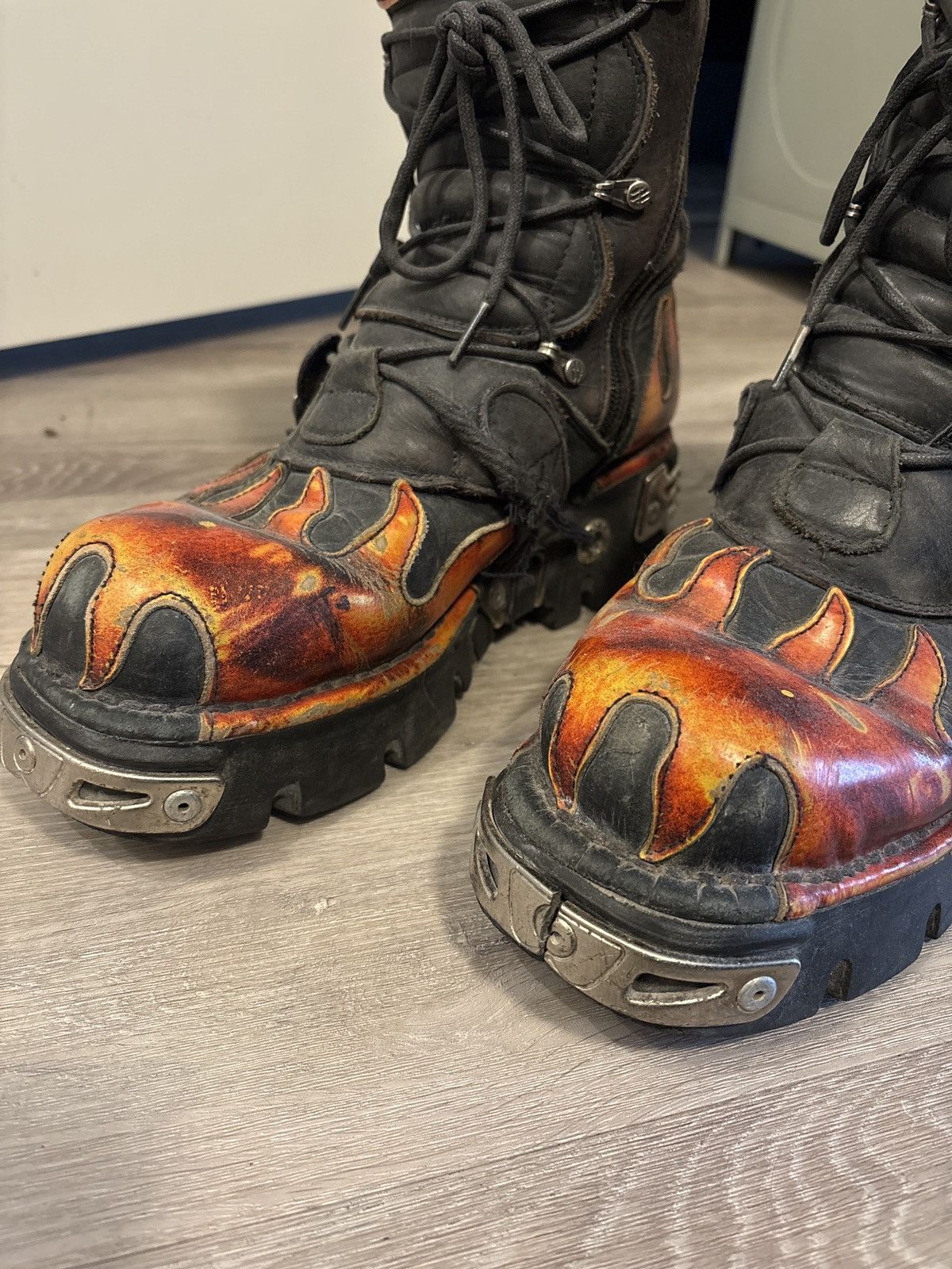 New Rock NEW ROCK reactor flame boots SZ 10.5 Size US 10.5 / EU 43-44 - 2 Thumbnail