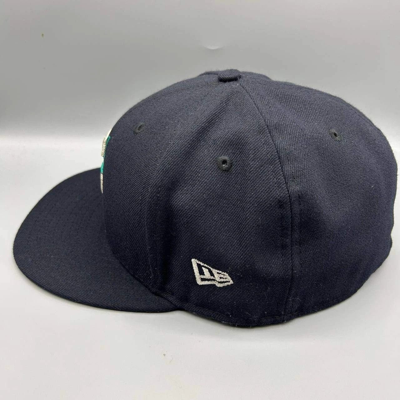New Era Seattle Mariners Hat Men 8 Black MLB Embroidered Fitted Cap Size ONE SIZE - 3 Thumbnail