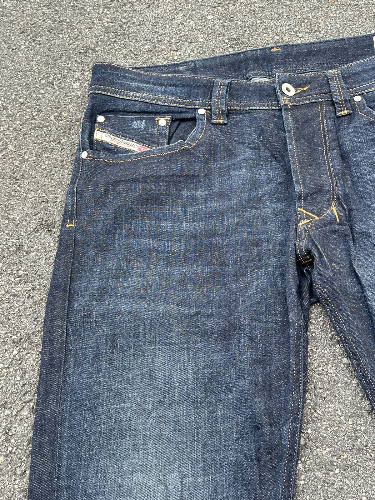 Diesel DIESEL 'Only The Brave' - MENS VINTAGE BLUE DENIM JEANS. Size US 30 / EU 46 - 6 Thumbnail