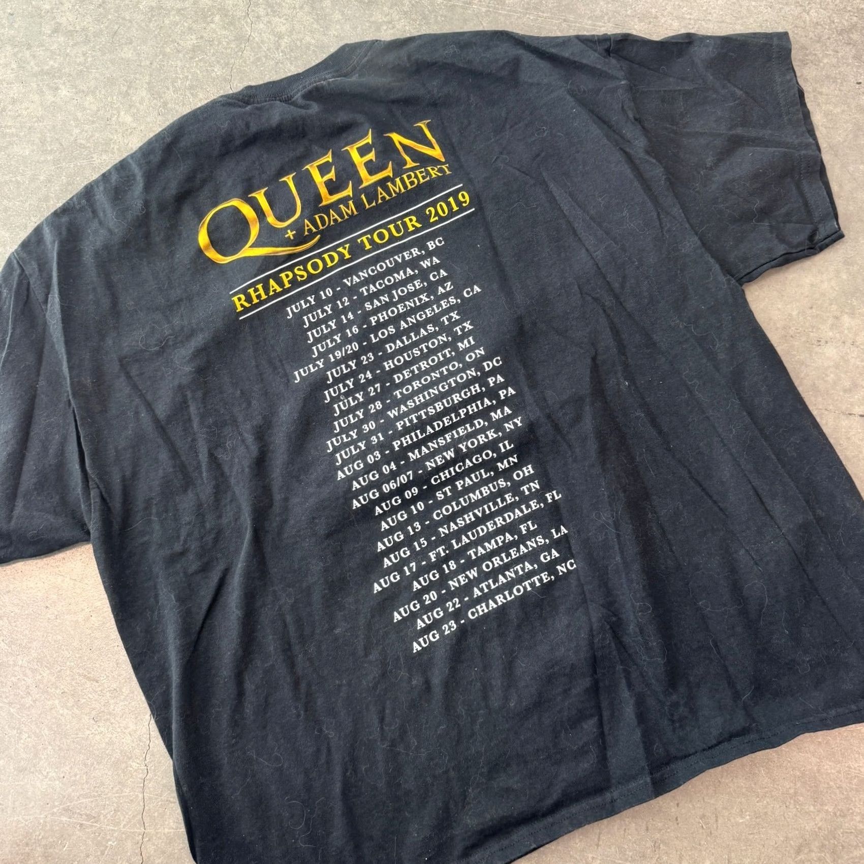 Vintage VINTAGE Queen Band Black Rock N Roll Rhapsody Tour Graphic Tee Men’s XXL Shirt Size US XXL / EU 58 / 5 - 2 Thumbnail