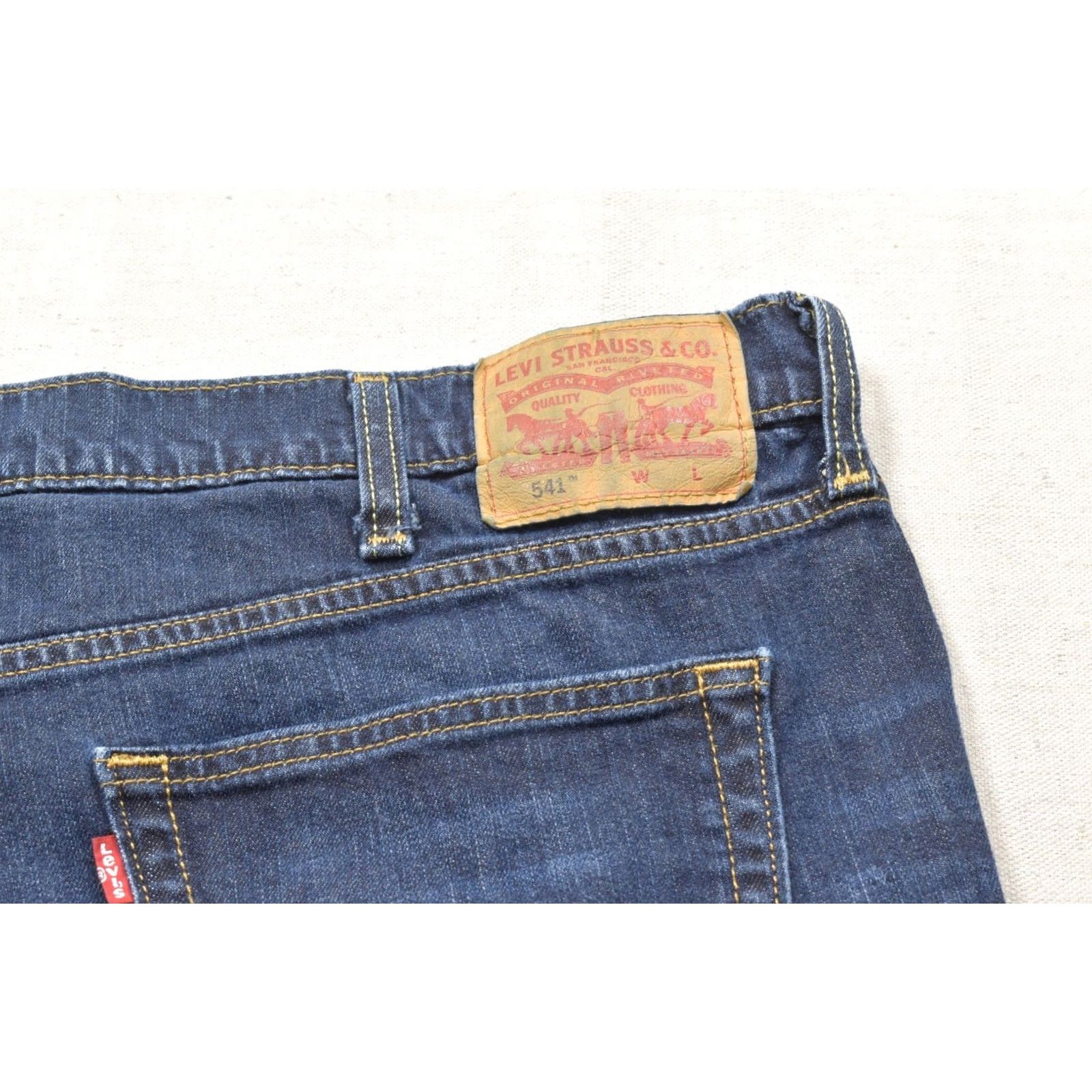 Levi's VINTAGE No Size US 30 / EU 46 - 3 Thumbnail