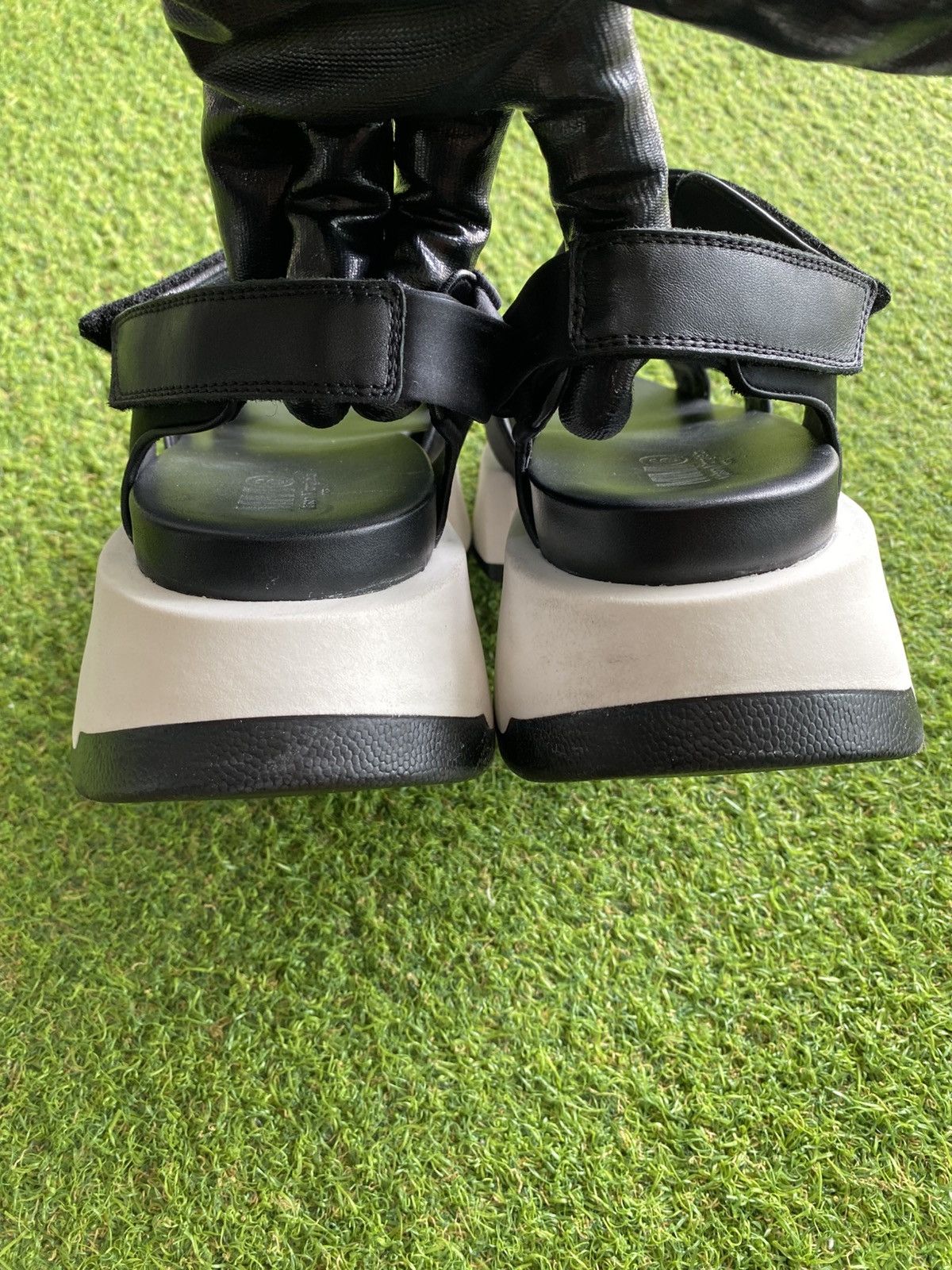 Maison Margiela MM6 MAISON MARGIELA STRAP SANDALS Size US 10 / IT 40 - 12 Thumbnail
