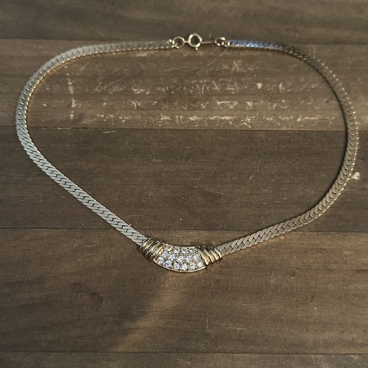 Other × Vintage Vintage Avon thick gold tone rhinestone necklace Size ONE SIZE - 2 Thumbnail