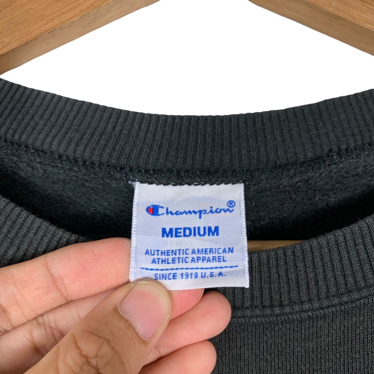 Champion CHAMPION Small Logo Crewneck Sweatshirt #1346-C61 Size US M / EU 48-50 / 2 - 11 Thumbnail
