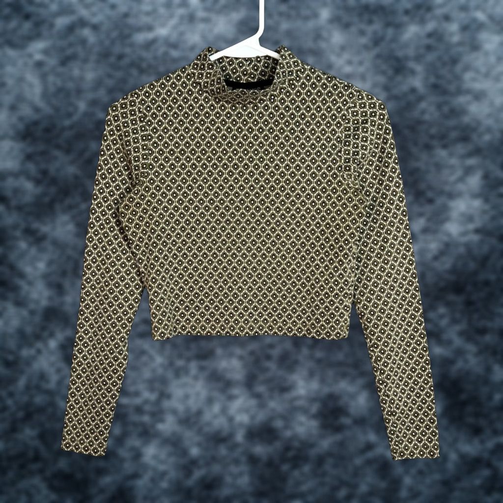 Topshop Topshop Green Geometric Patterned Long Sleeve Mock Neck Crop Top Size 2 Women Blouse Cropped Green Patterned Top Shirt Vintage No Size XS / US 0-2 / IT 36-38 - 1 Thumbnail