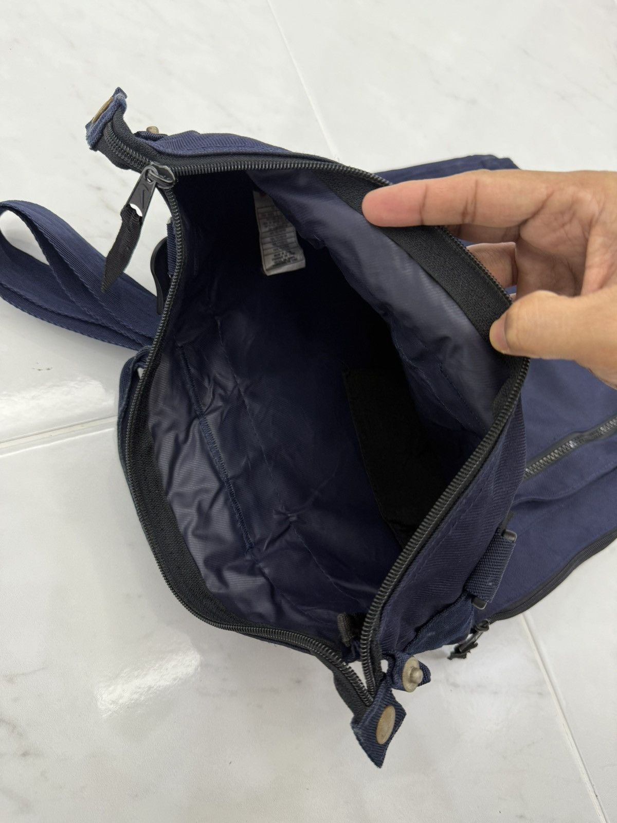 Nike ACG Vintage 90s NIKE Multiple Ways Hand Carry Bagpack / Slingbag Size ONE SIZE - 8 Thumbnail