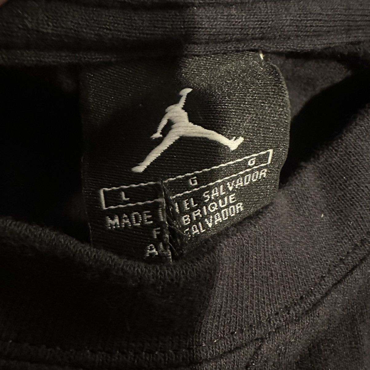 Jordan Brand × Nike Y2K Nike Jordan Spellout Tee Size US L / EU 52-54 / 3 - 5 Thumbnail