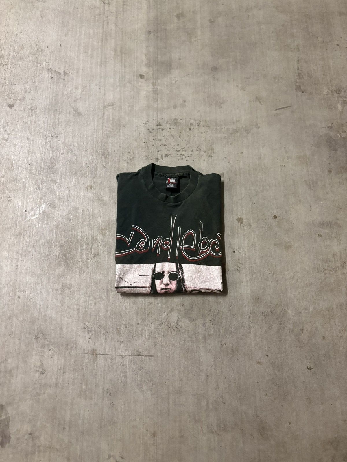 Giant × Vintage Candle box vintage tour Tshirt Size US XL / EU 56 / 4 - 1 Thumbnail