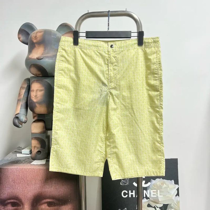 Fendi Fendi Yellow Men's Shorts 0089 Size US 30 / EU 46 - 1 Thumbnail