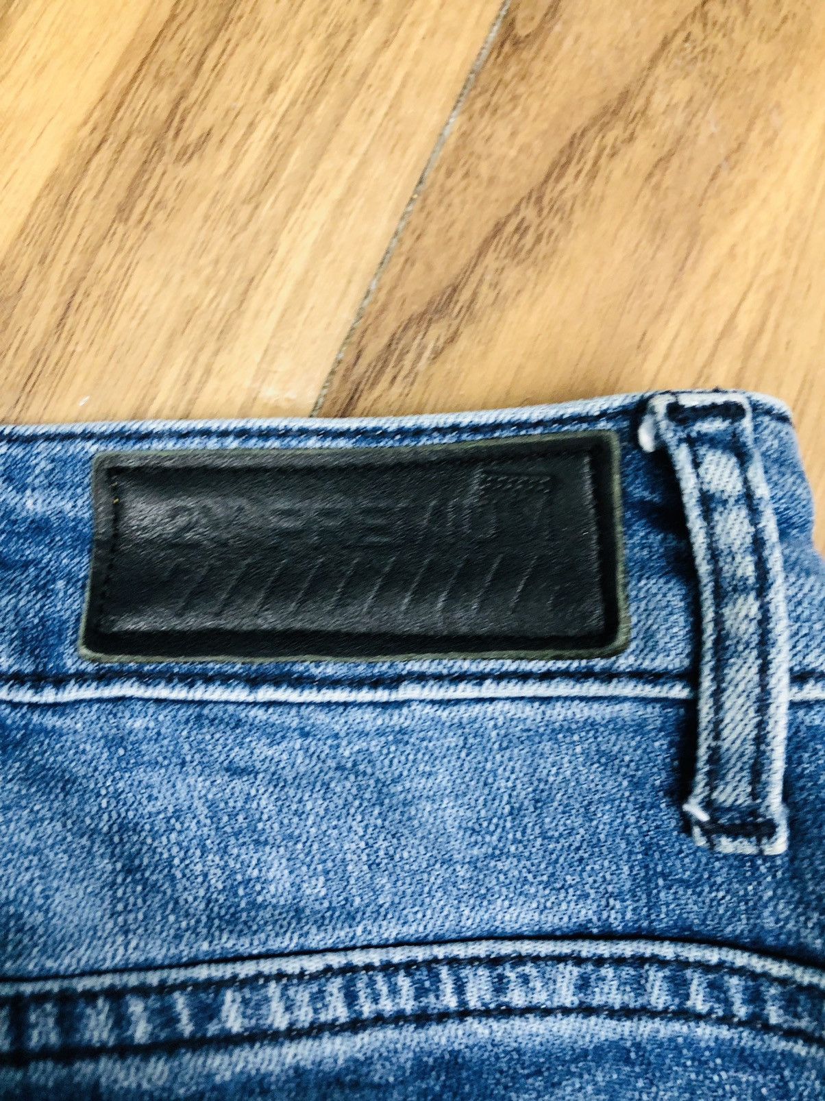 Other 2Y DNM Distress Jeans (33) Size US 29 - 23 Thumbnail