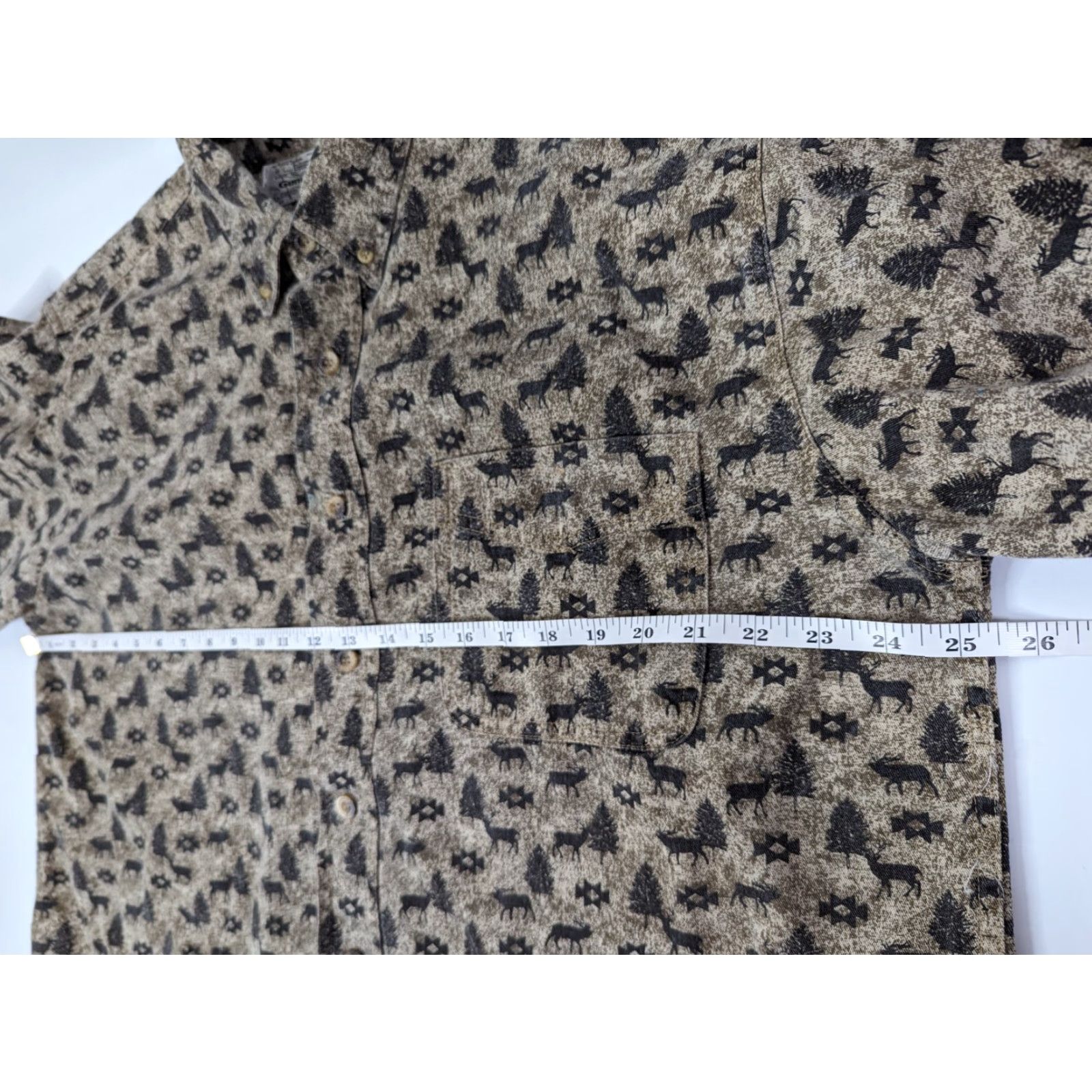 Vintage VINTAGE Rare Gunnison Deer And Tree Long Sleeve Button Down Shirt XL Cotton Beige Men Button-Up Shirts Mens Size US XL / EU 56 / 4 - 7 Thumbnail
