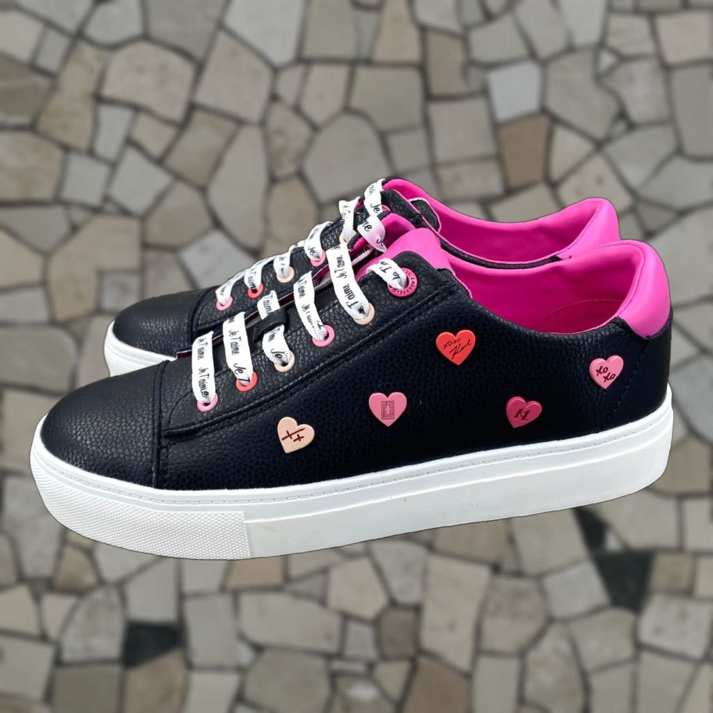 **Karl Lagerfeld Paris Black Pink Heart Lace Up Sneakers Women US 9** User: **Karl Lagerfeld Paris Black Pink Heart Lace-Up Sneakers Women US 9**