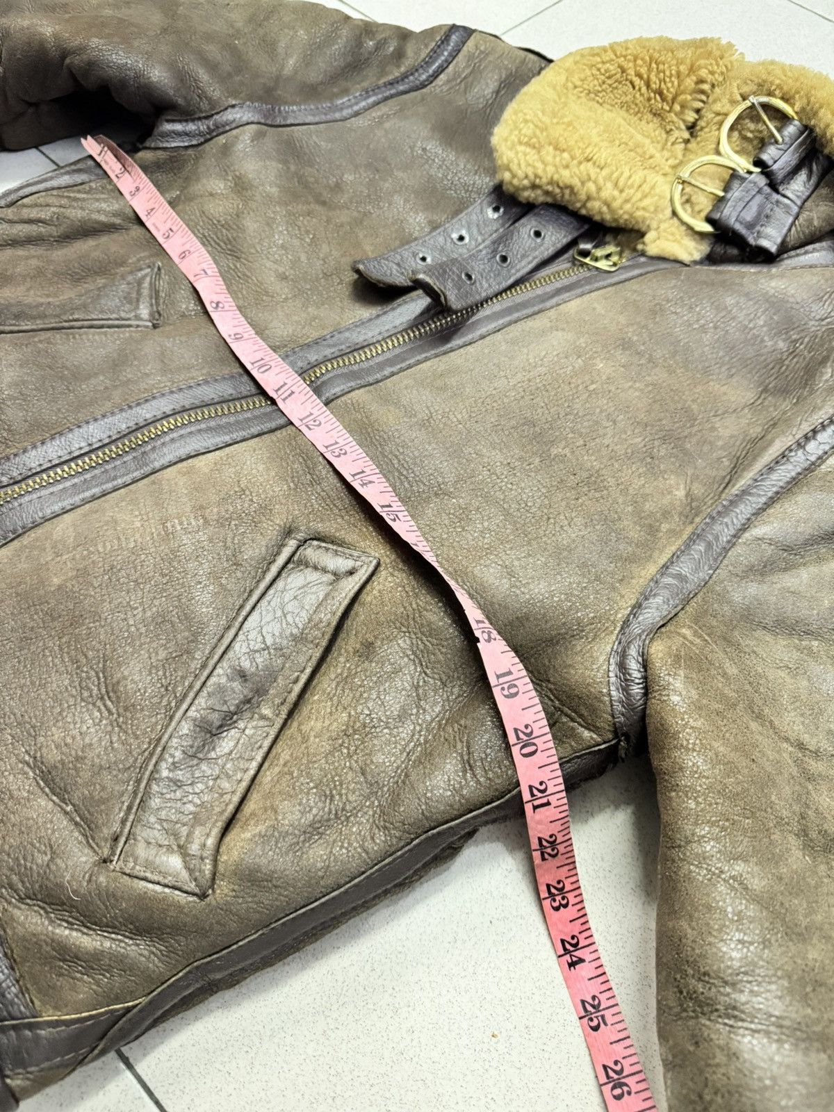 Schott VINTAGE 1980s SCHOTT B-3 SHEARLING JACKET Size US M / EU 48-50 / 2 - 12 Thumbnail