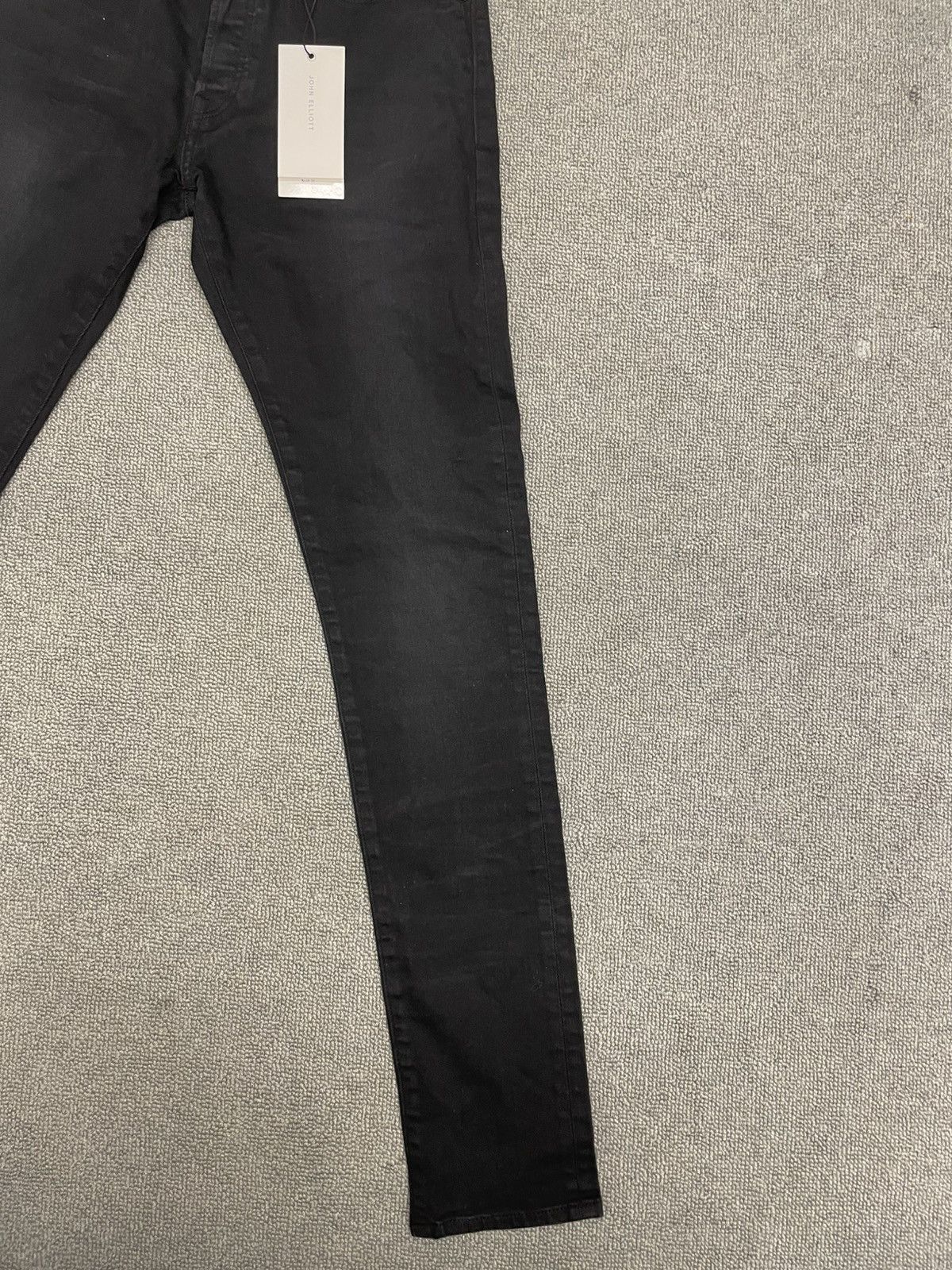 John Elliott John Elliott The Cast 2 Straight Carbon Jeans - NEW Size US 29 - 6 Thumbnail