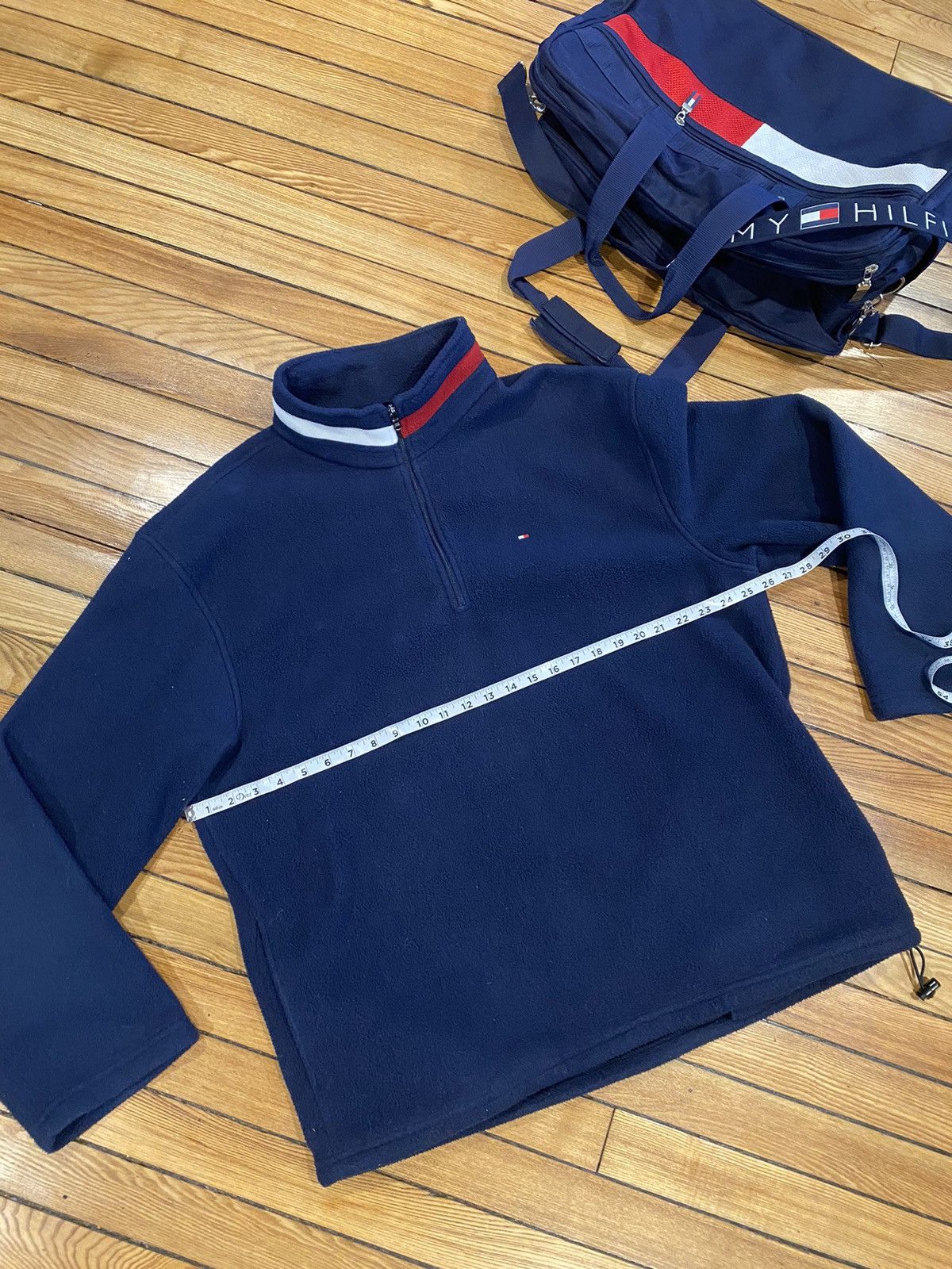 Tommy Hilfiger Tommy fleece + free duffle bag xl Size US XL / EU 56 / 4 - 2 Thumbnail