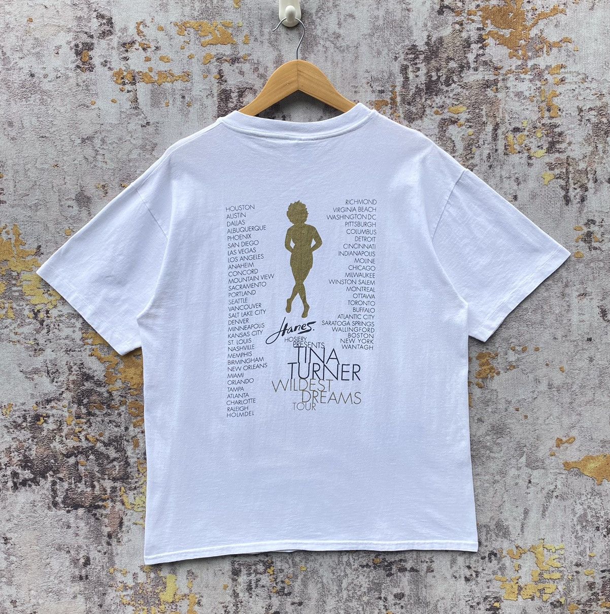 Band Tees Vintage 90s Tina Tuner Wildest Dreams 1996 Tour Shirt Size US L / EU 52-54 / 3 - 2 Thumbnail